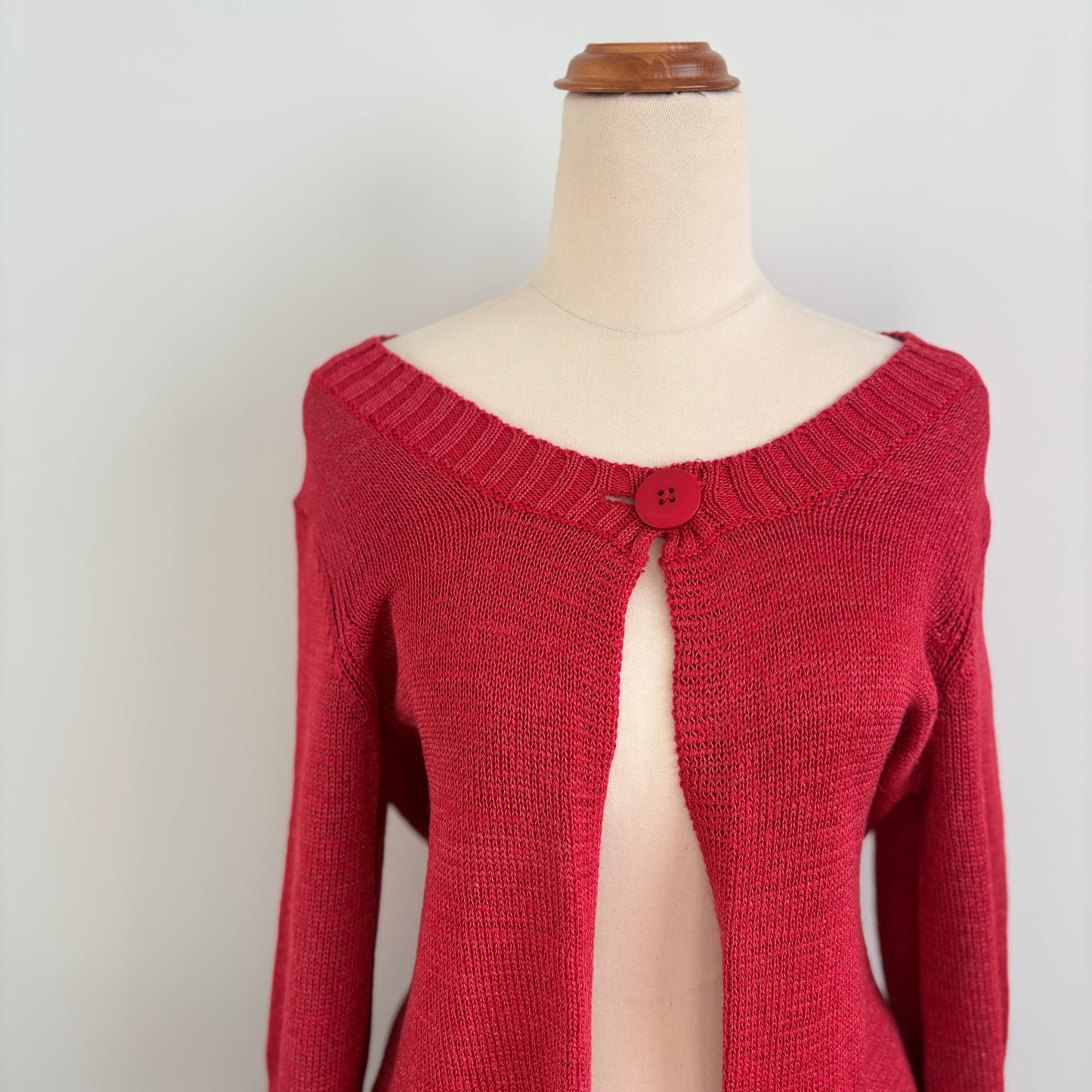 00’s Red split front cardigan | Size 12-14