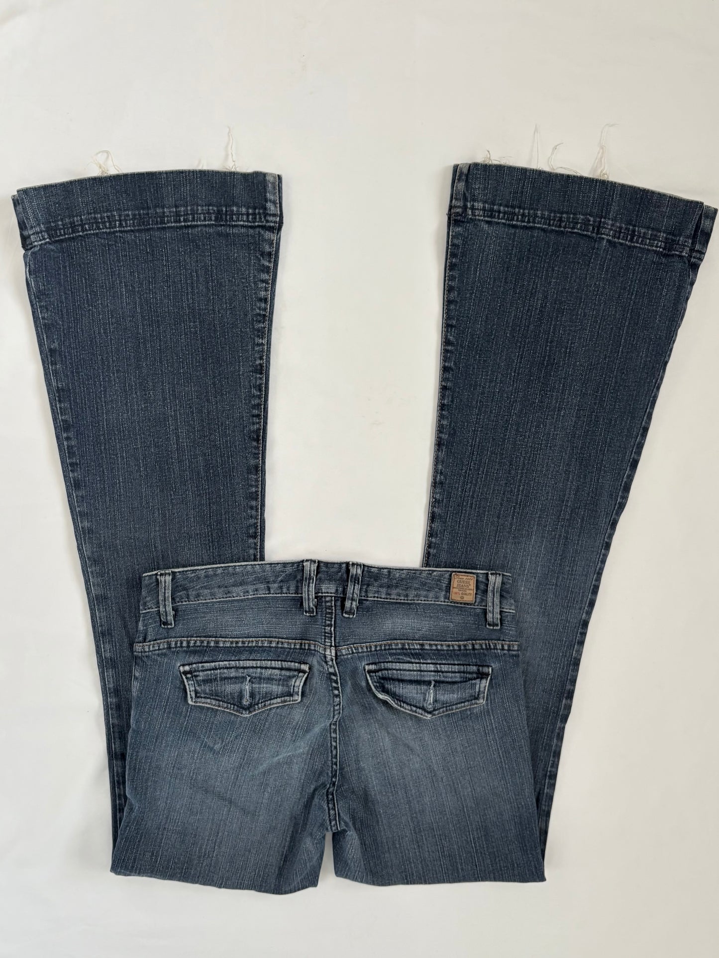 00’s Guess low rise flared jeans | Size 8