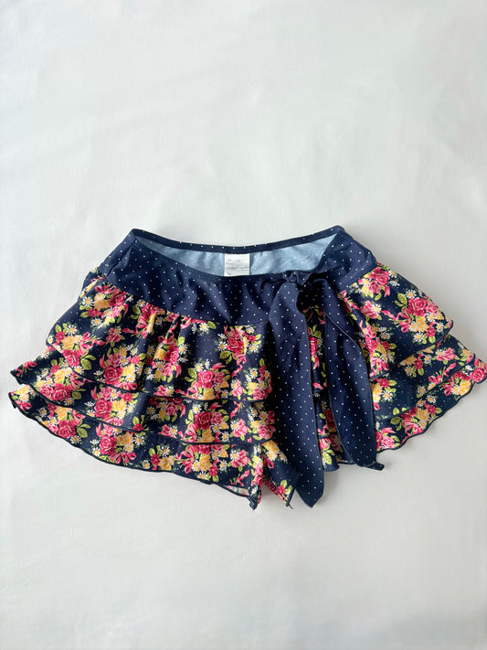 00’s Floral ruffle shorts | Size 6-8