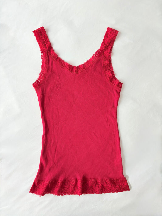 00’s Lace trim red cami | Size small