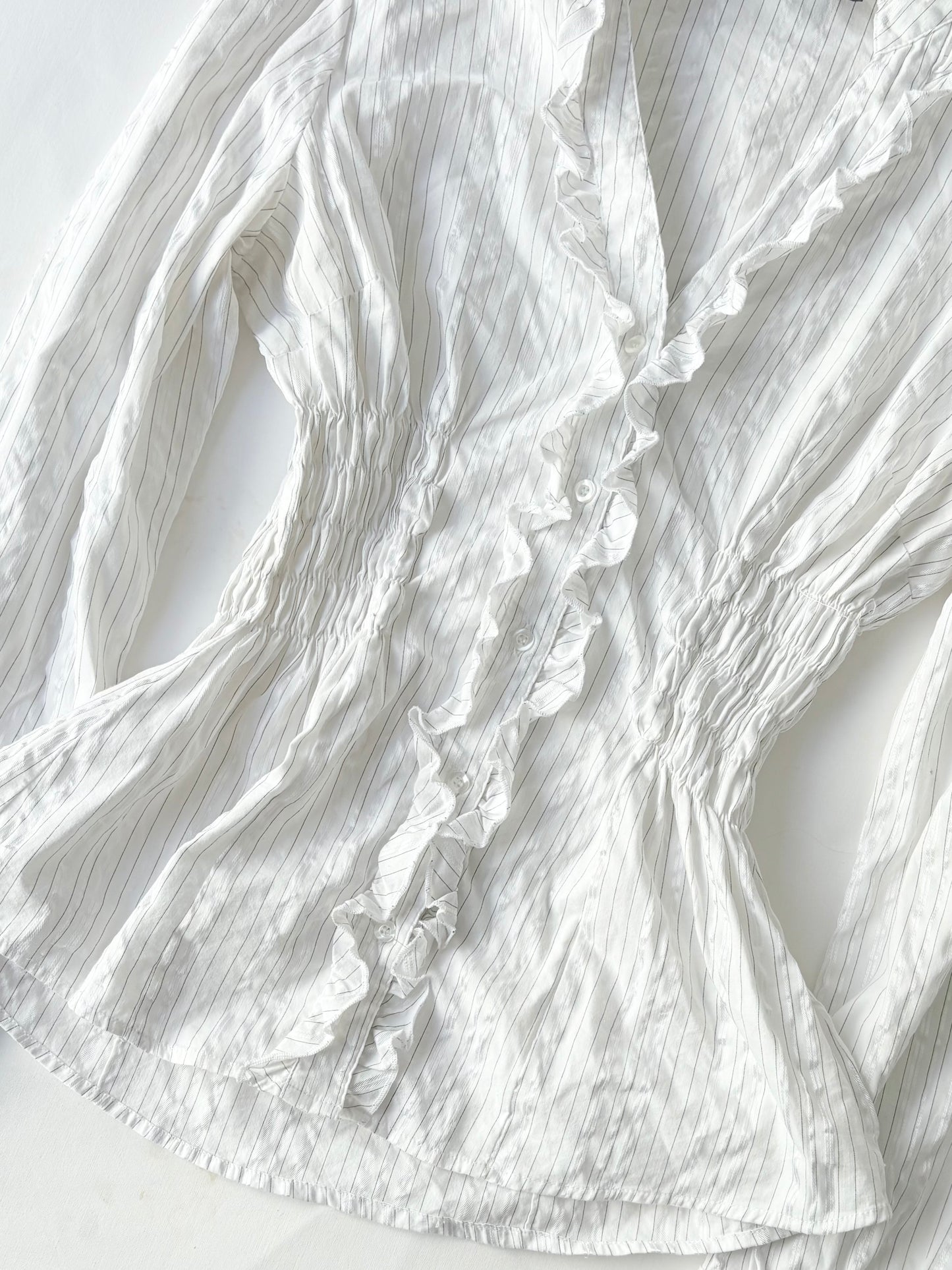 00’s Maurice’s ruffle cinched shirt | Size 10
