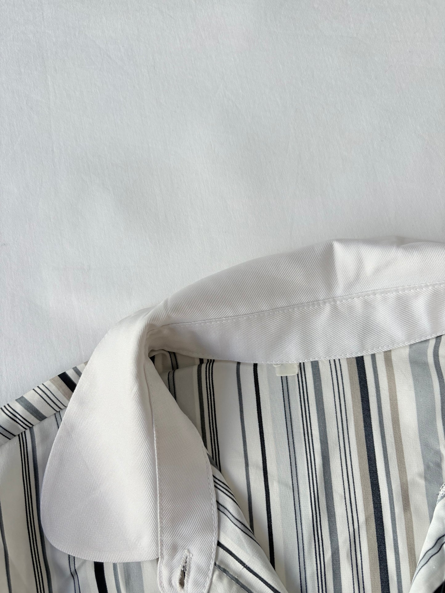 00’s Cinched satin striped shirt | Size 12