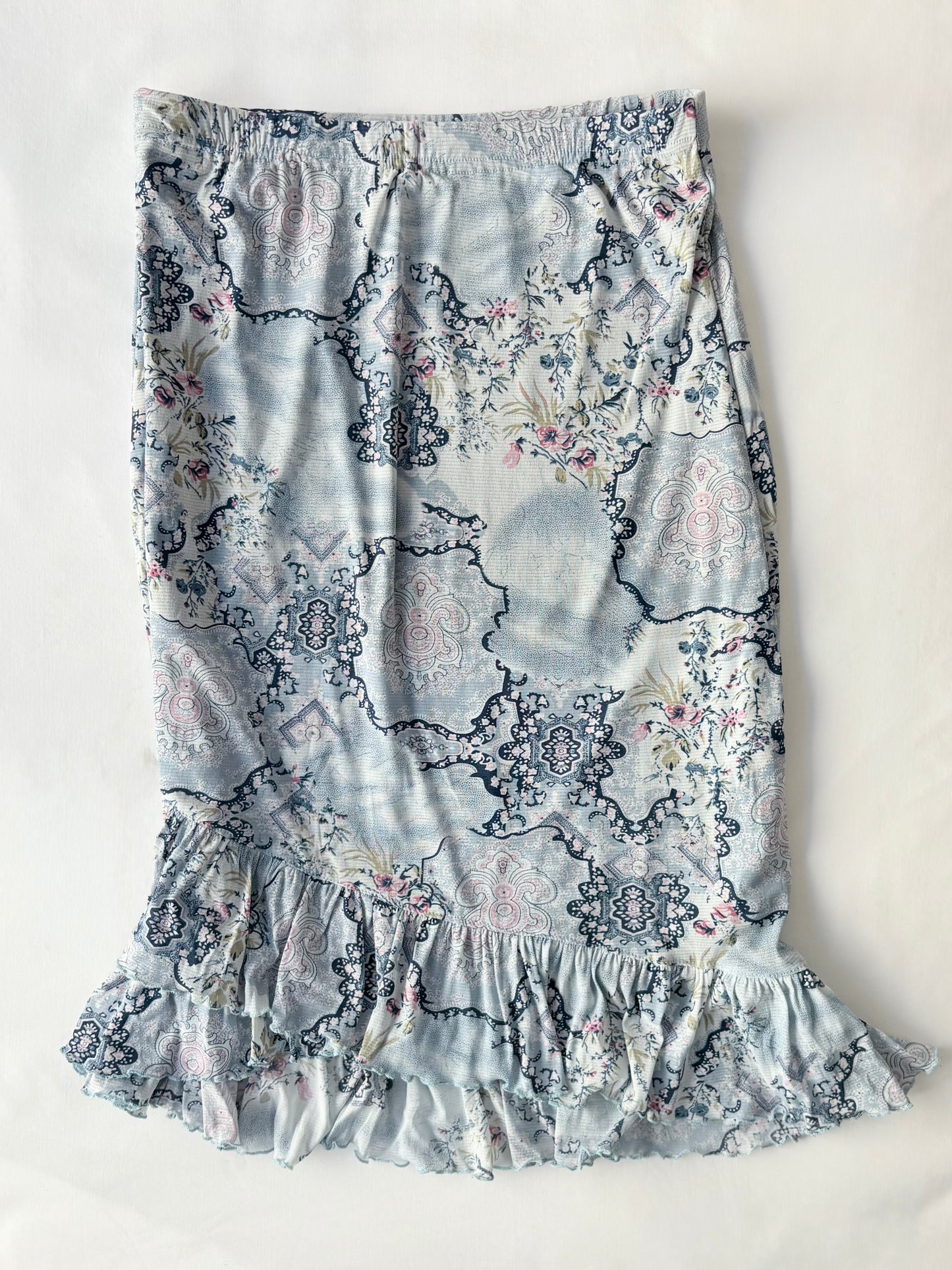00’s Baby blue patterned midi skirt | Size 8