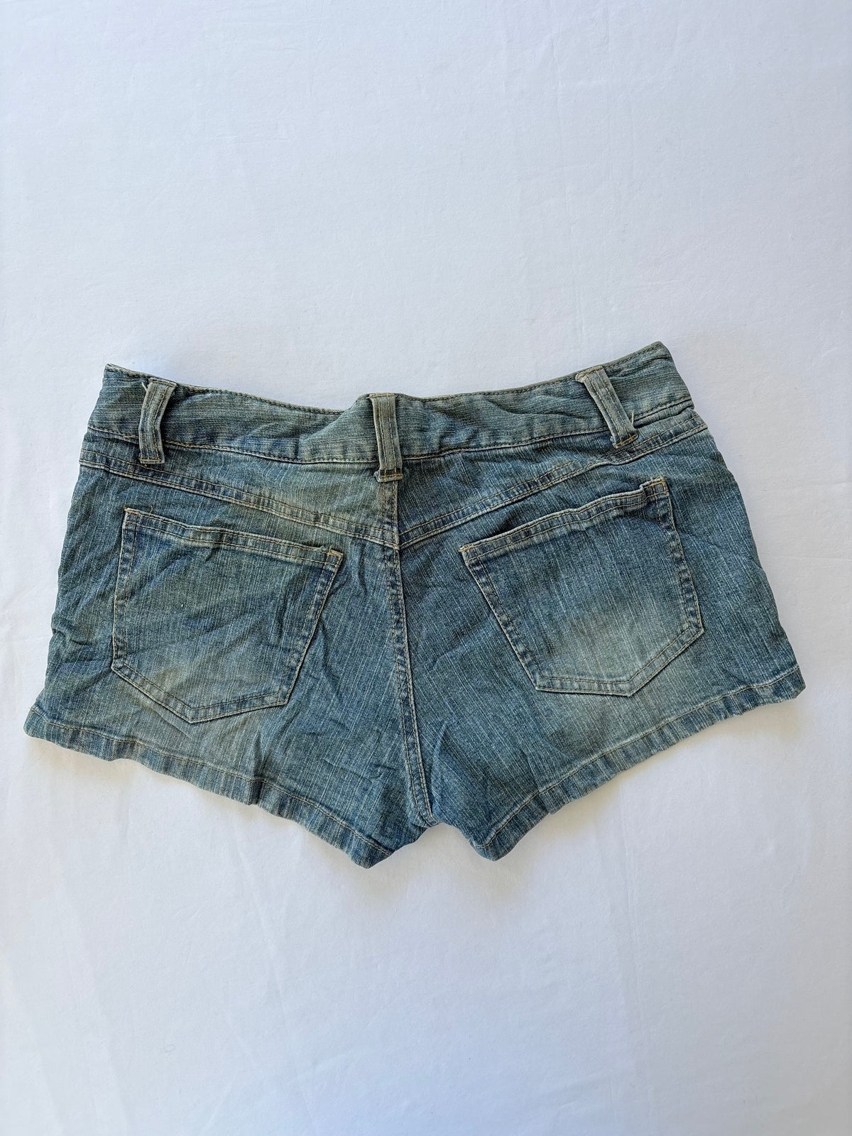 00’s Low rise Japanese denim shorts | Size 10