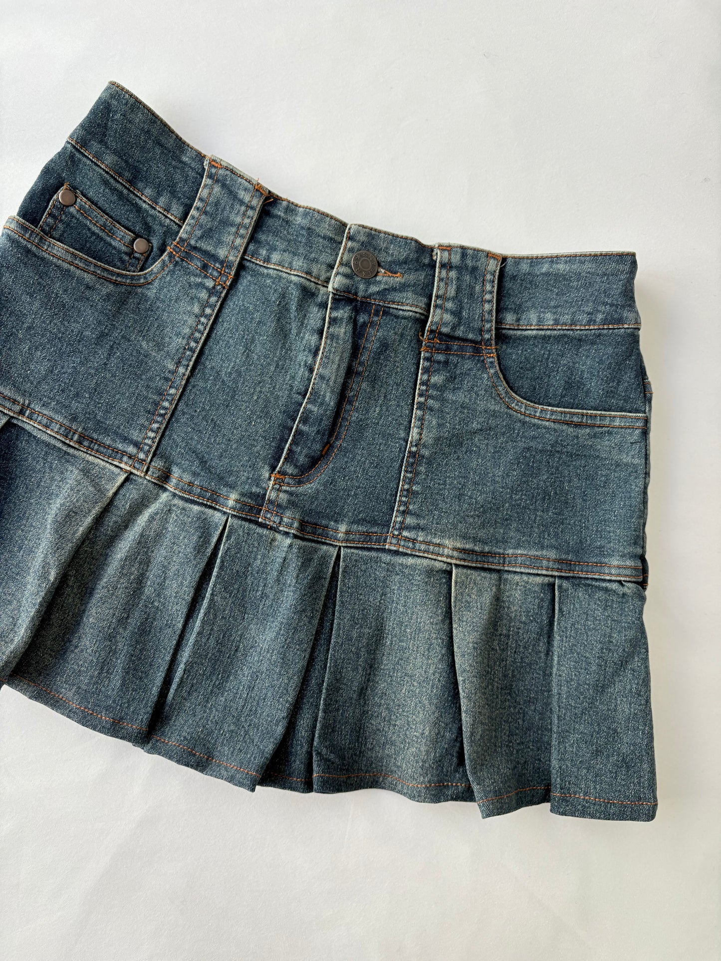 00’s Nagano pleated denim skirt | Size 10