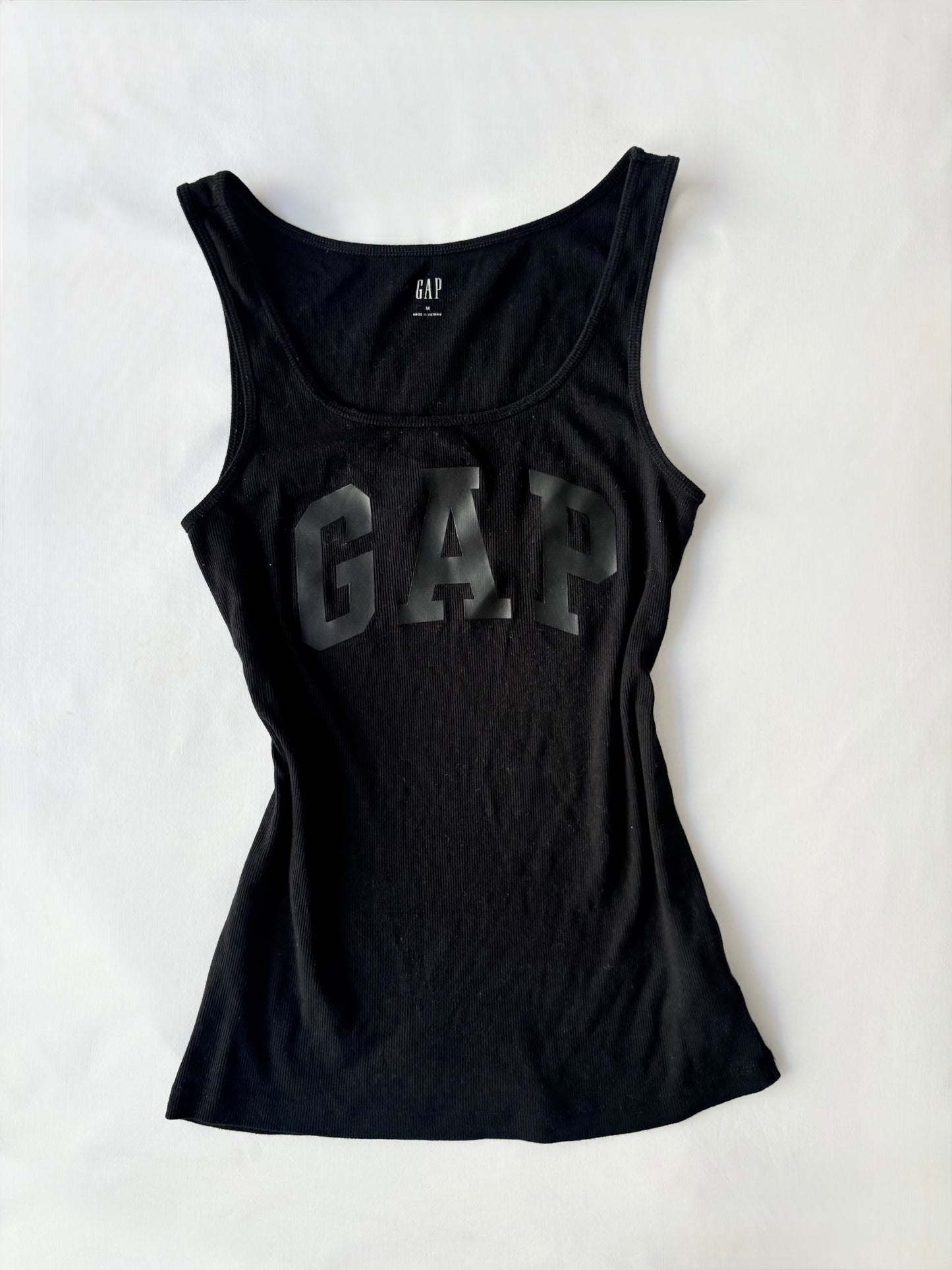 Gap ribbed black tank | Size medium