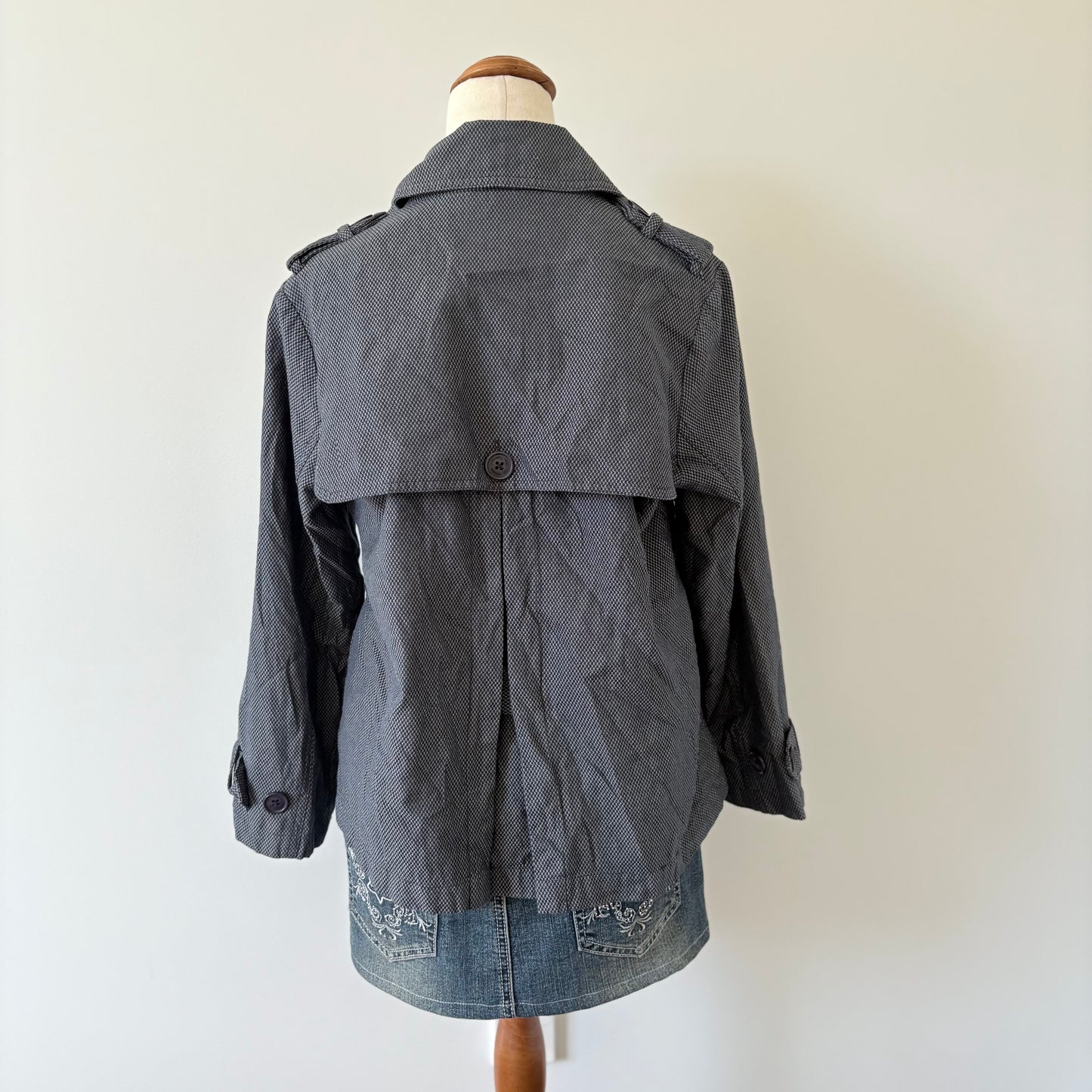 00’s Navy blue pea coat | Size medium