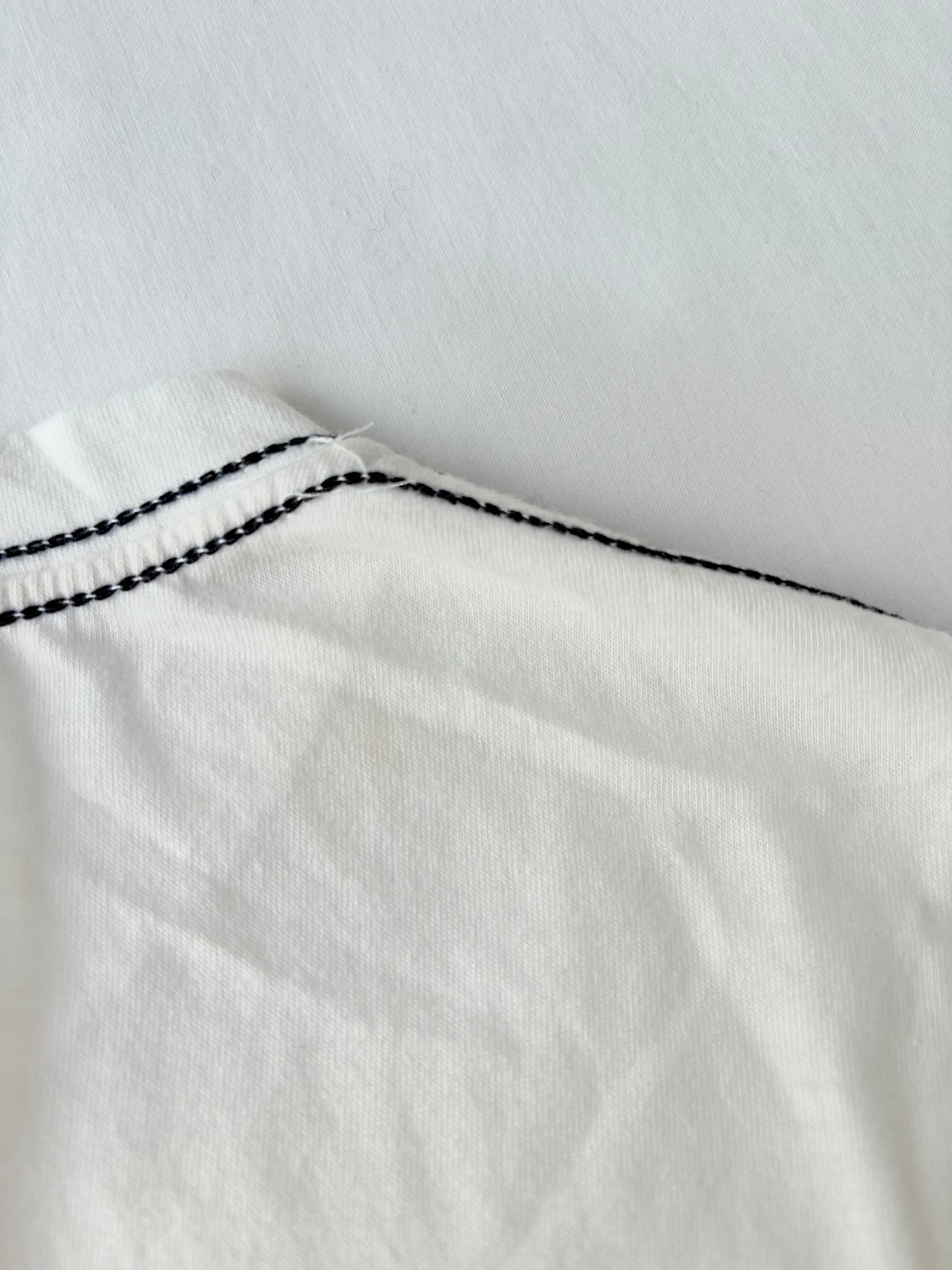 00’s Abercrombie and fitch contrast stitch tee | Size Large