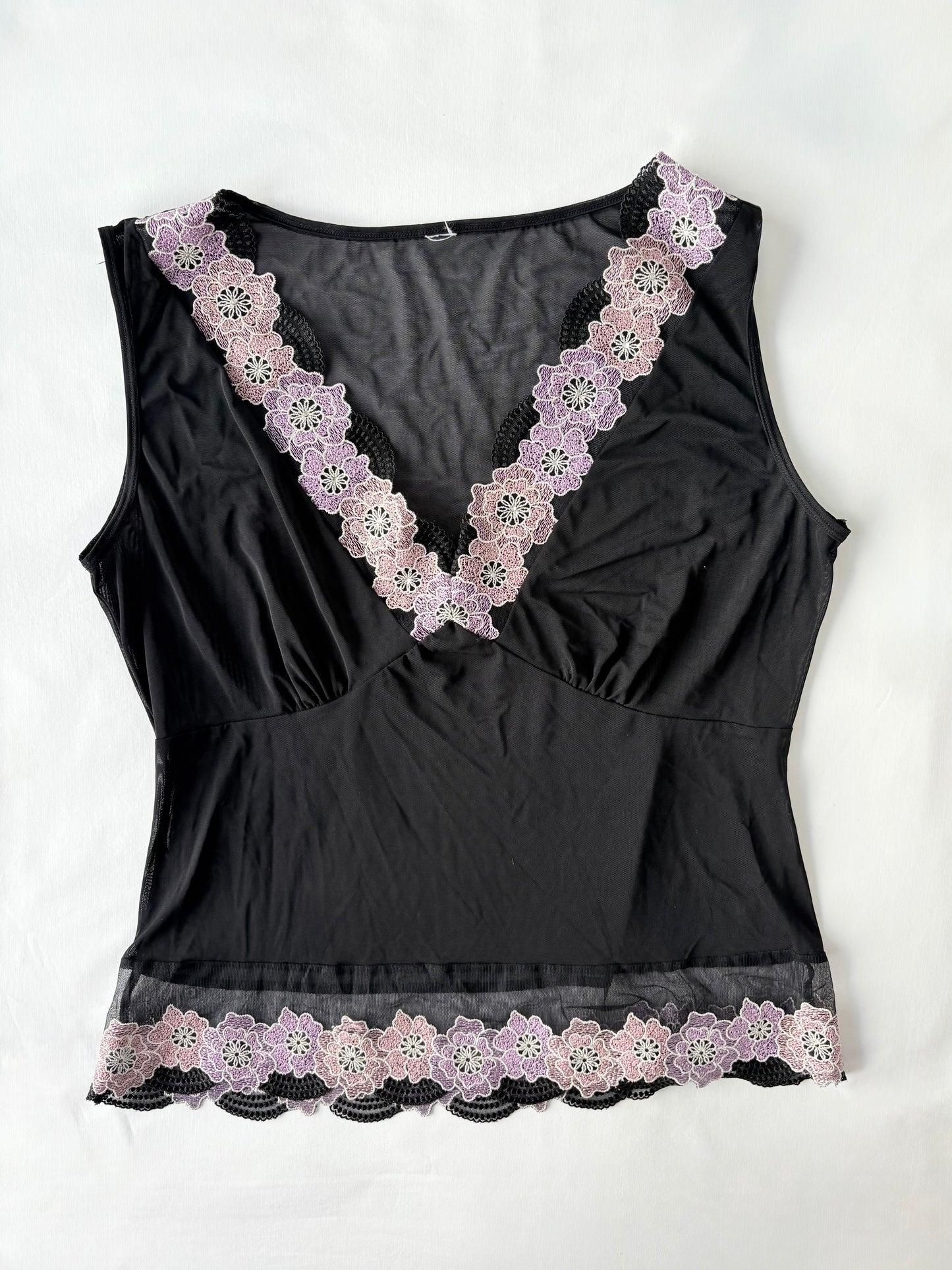 00’s Embroidered floral tank | Size 14