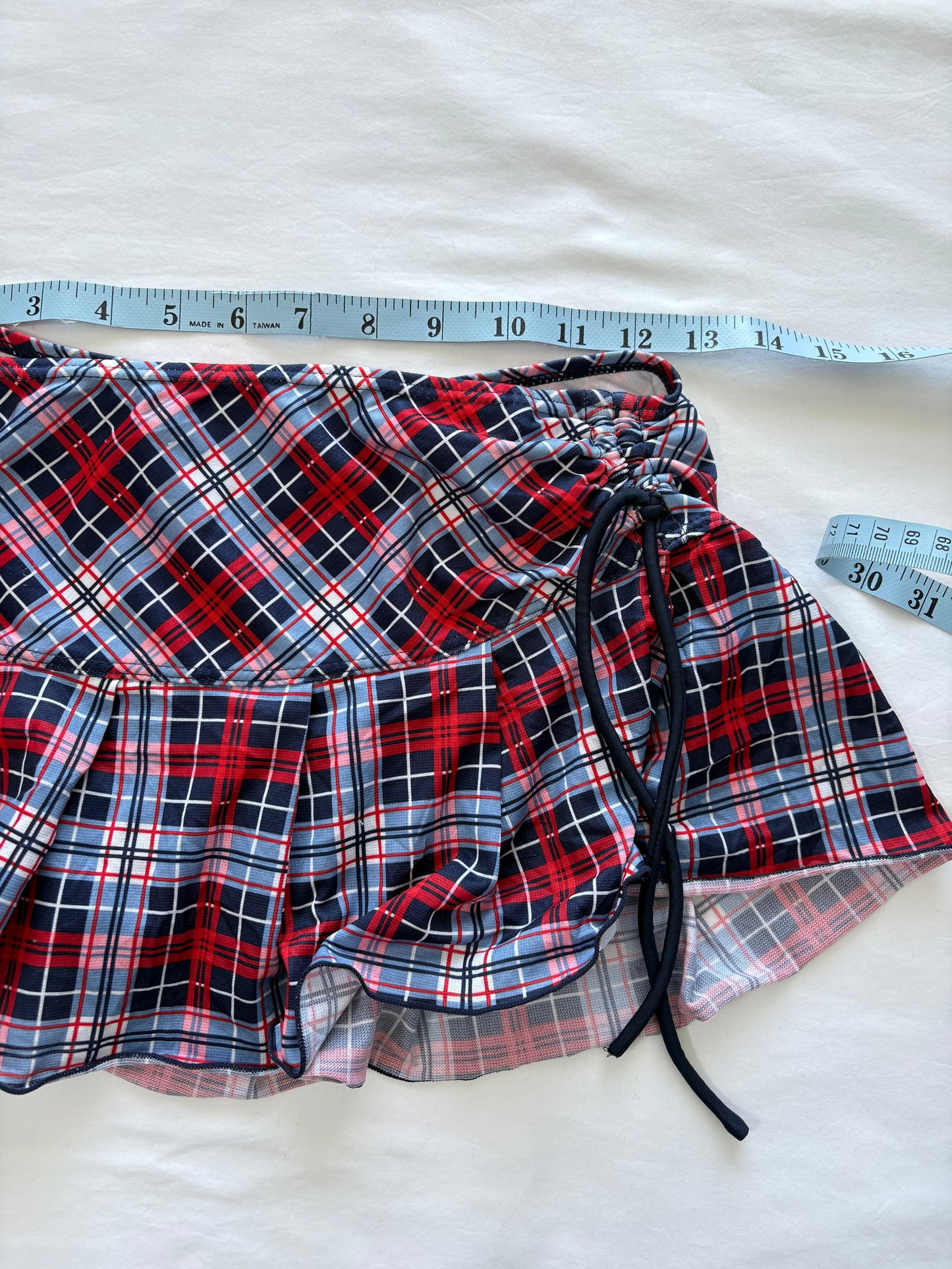 00’s Plaid micro mini skirt | Size 6