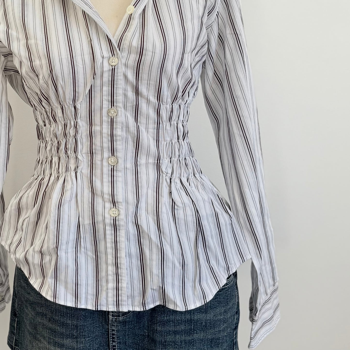 00’s Character Club cinched shirt | Size 10