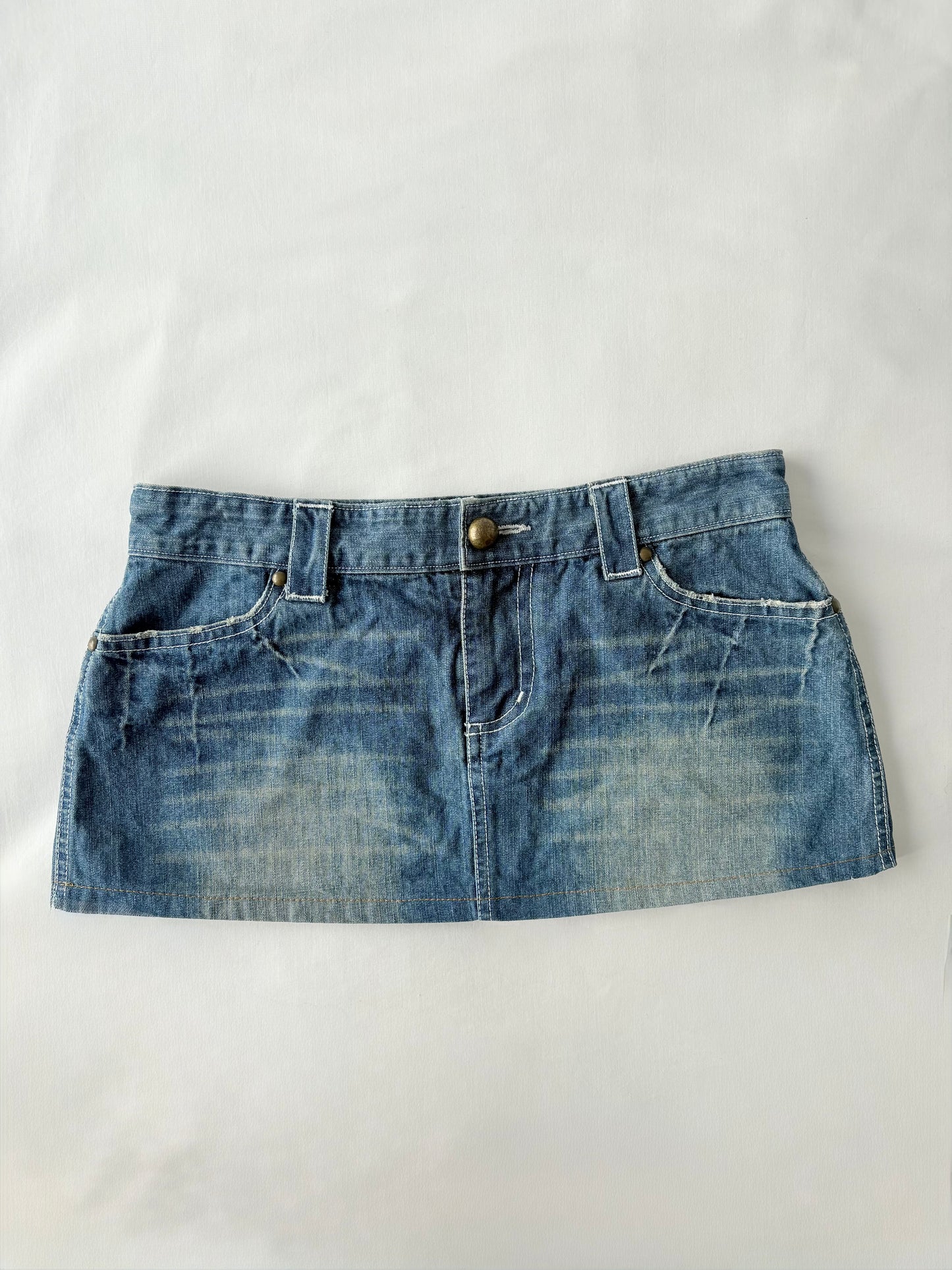 00’s Nuēe denim mini skirt | Size 10