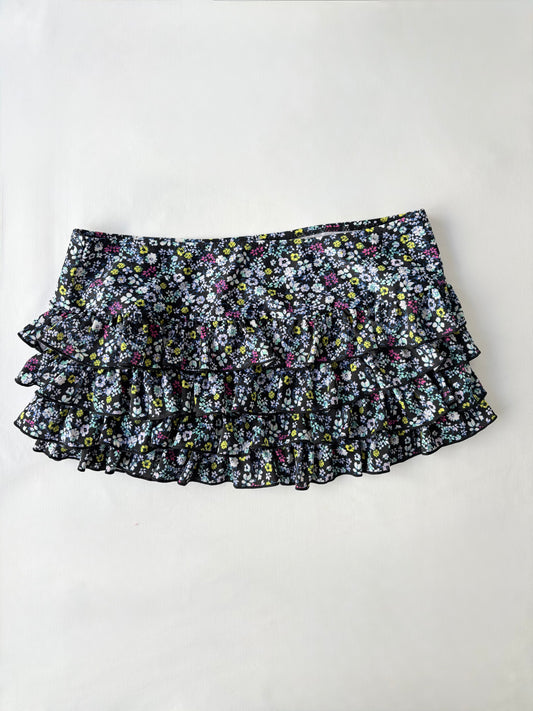 00’s Ditsy floral ruffle skirt | Size 6-8