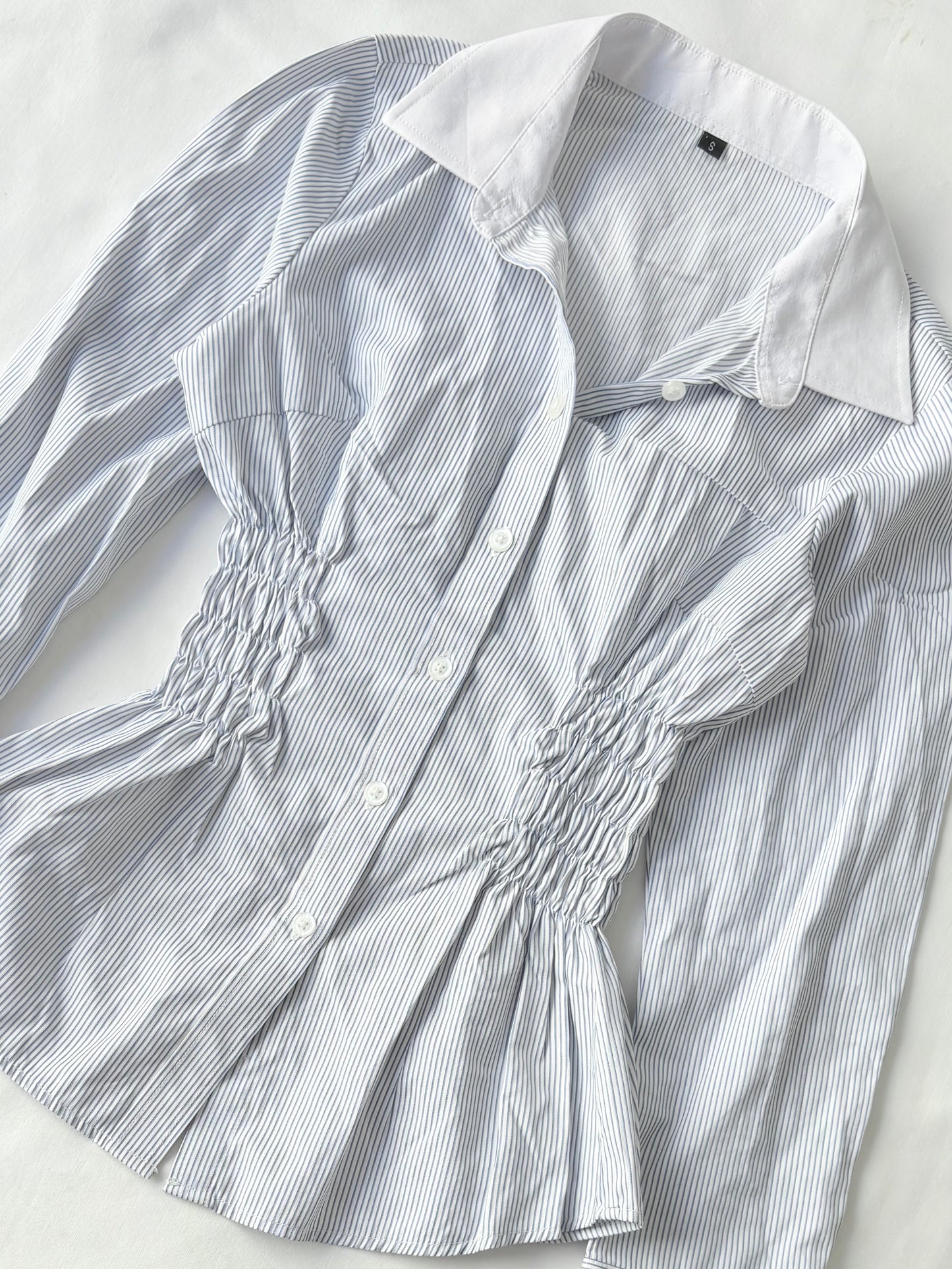 00’s Blue pinstripe cinched shirt | Size 4-6