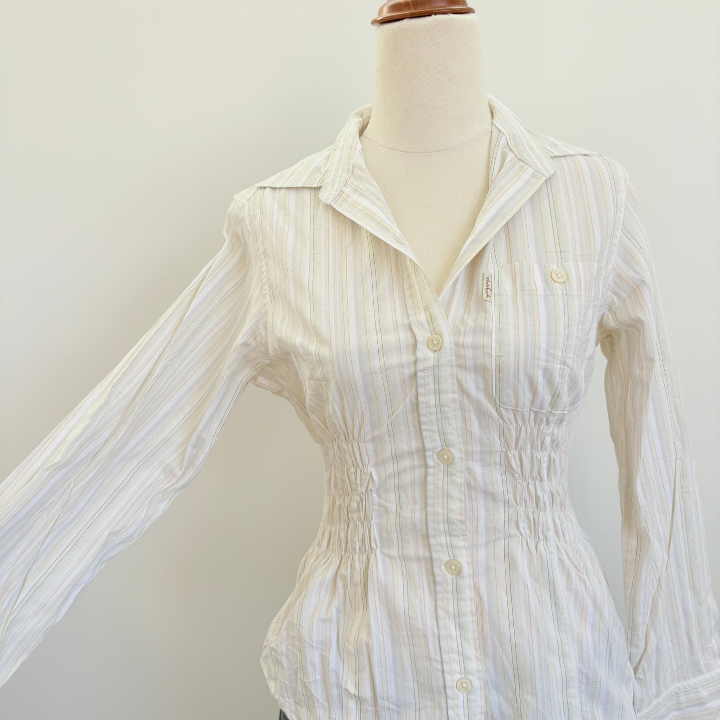 00’s Cream striped cinched shirt | Size 8