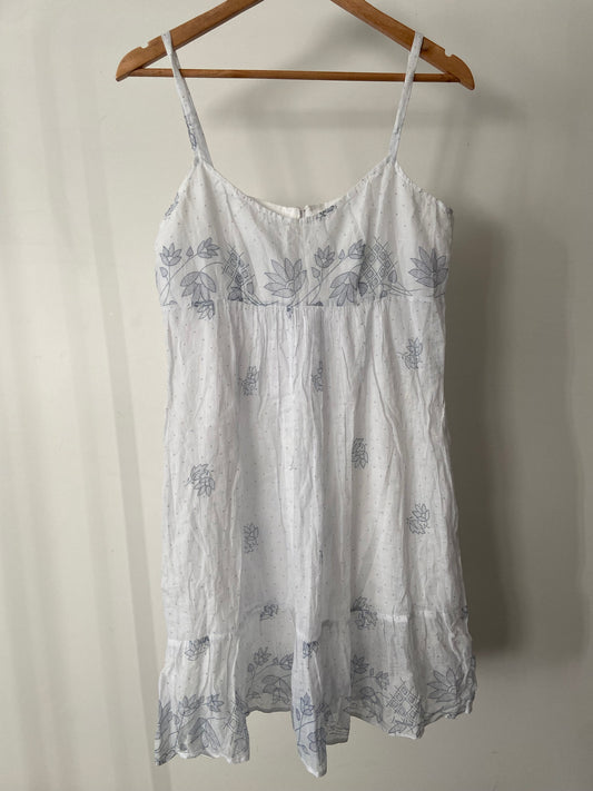 White floral tiered mini dress | Size 12