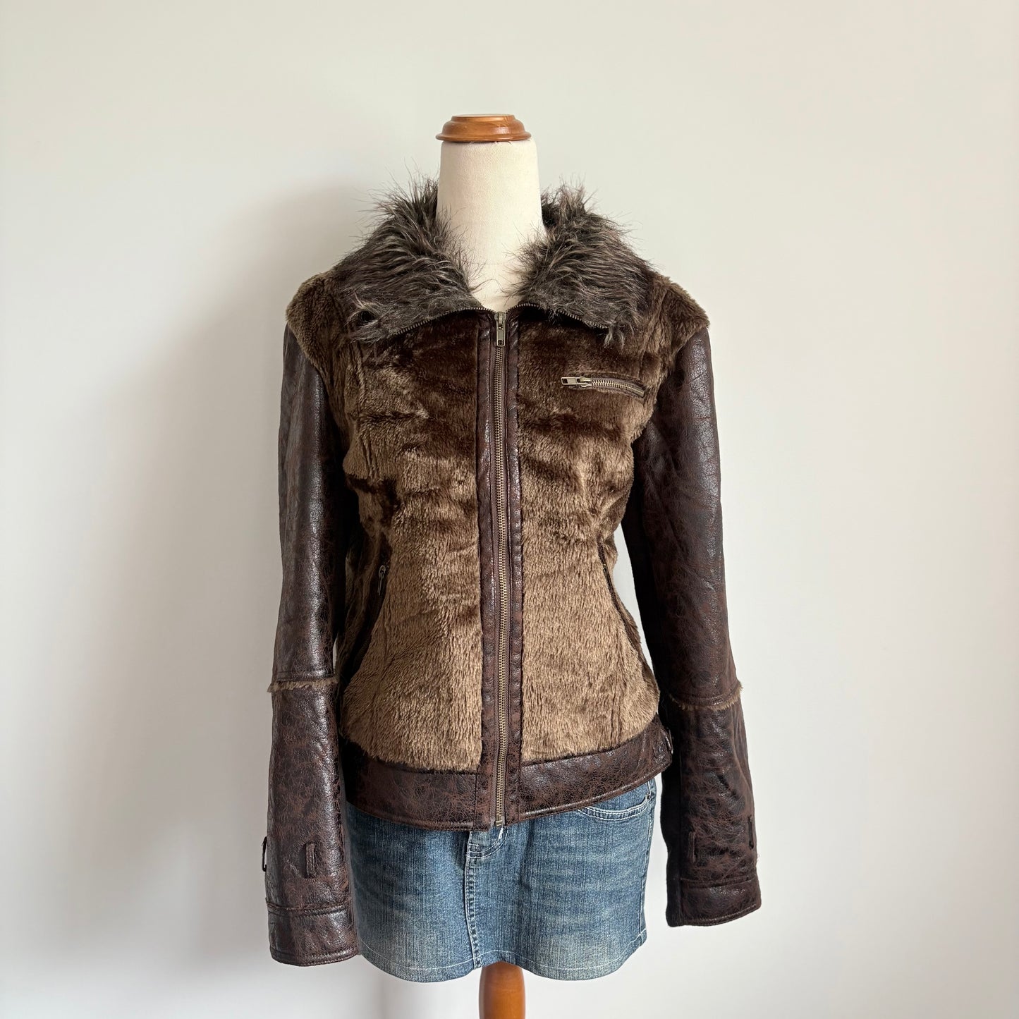 10’s Chocolate brown fur jacket | Size large