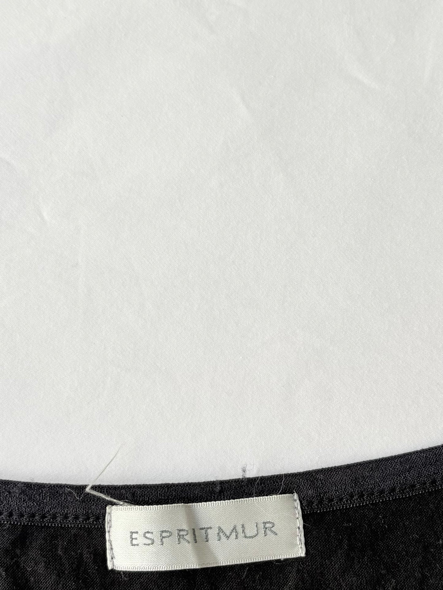 00’s Black sequin tank | Size 8-10