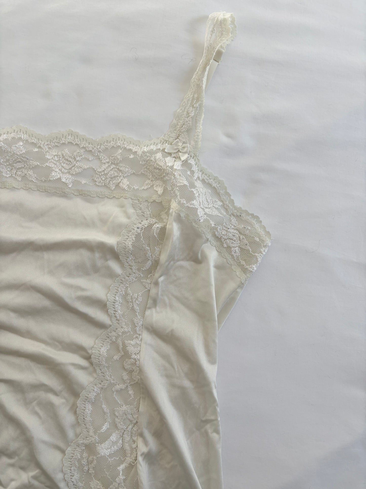 90’s Lace bow cami | Size 16