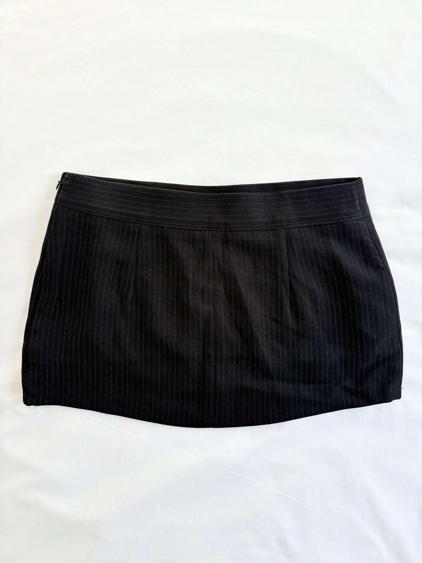 00’s Pinstripe micro mini skirt | Size 6