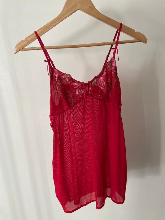 00’s Red embroidered cami | Size 10