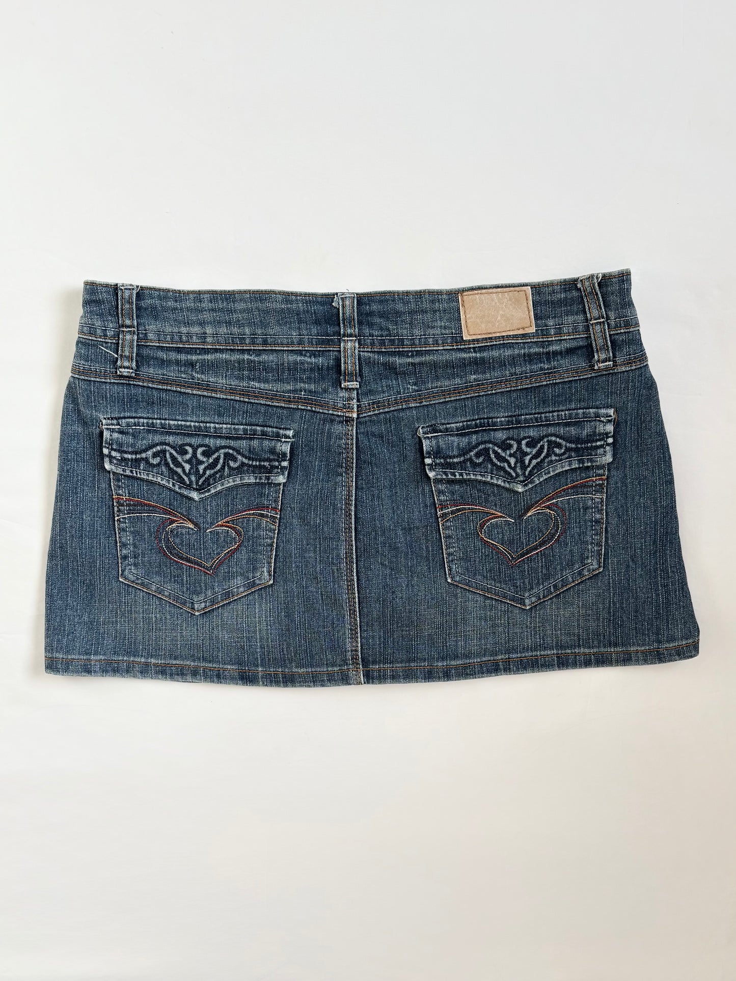 00’s Embroidered denim mini skirt | Size 12