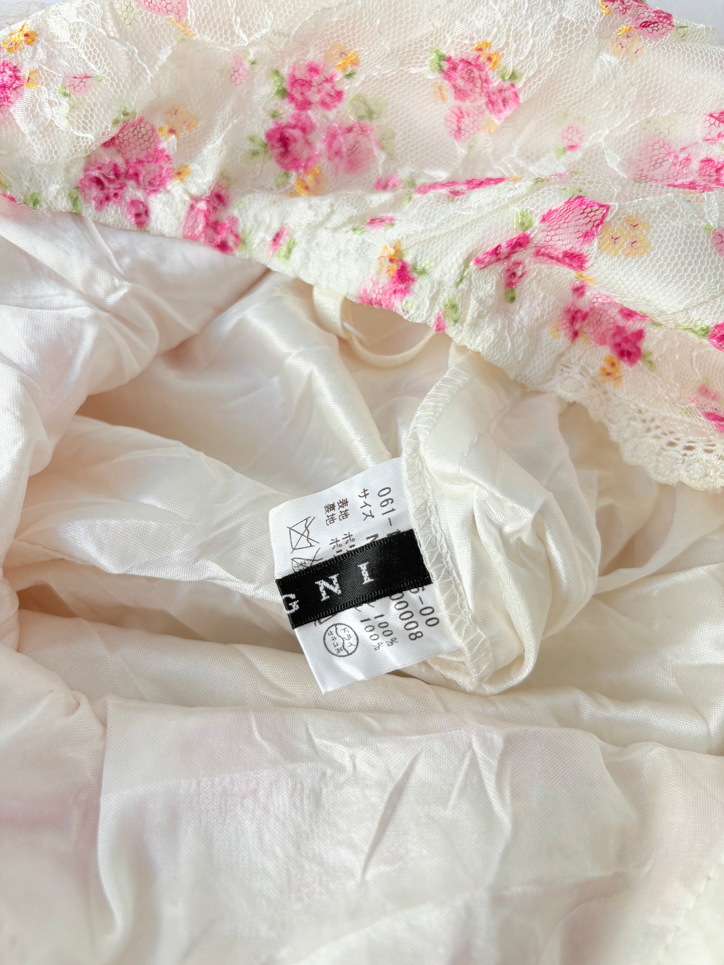 00’s Ingni Japanese floral top | Size 10
