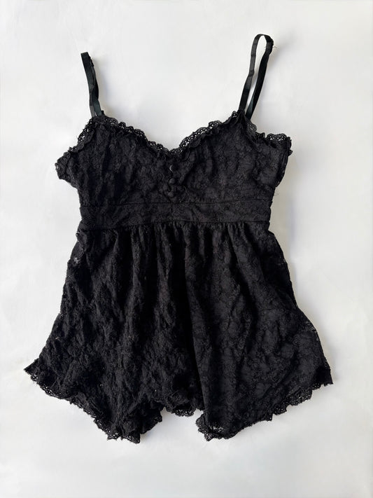 00’s Cecil McBee black lace top | Size 8-10