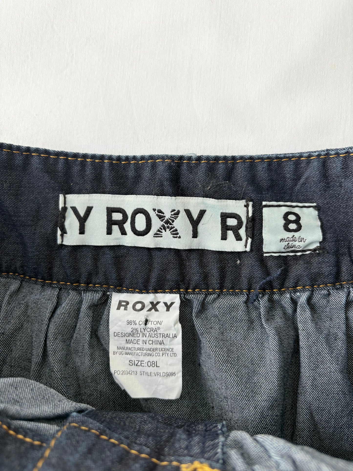 00’s Roxy dark denim skirt | Size 8