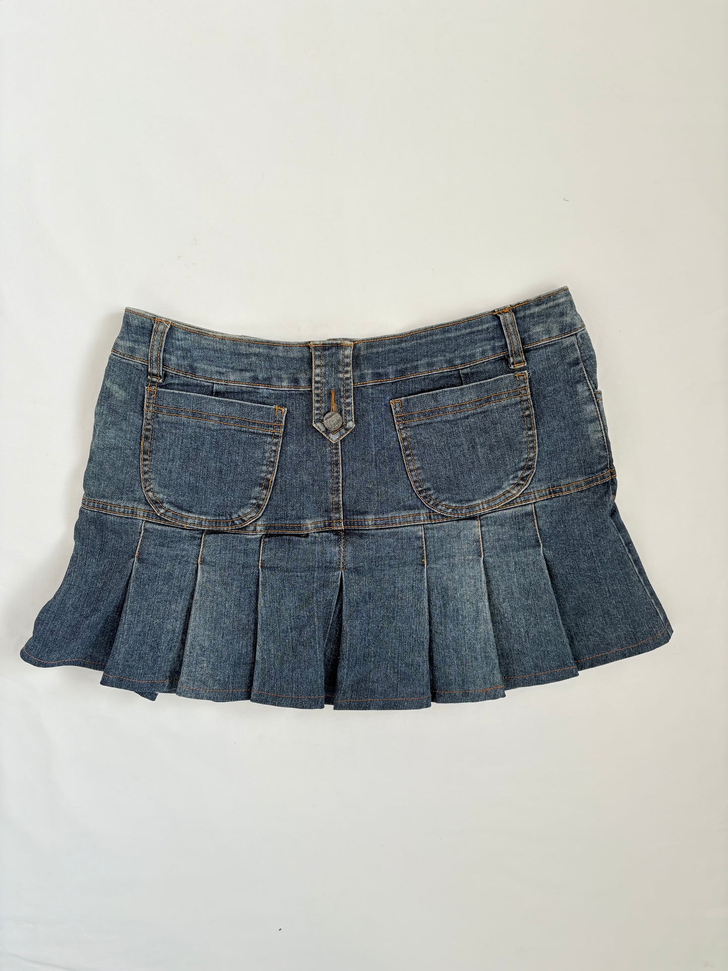 00’s Pleated denim mini skirt | Size 12