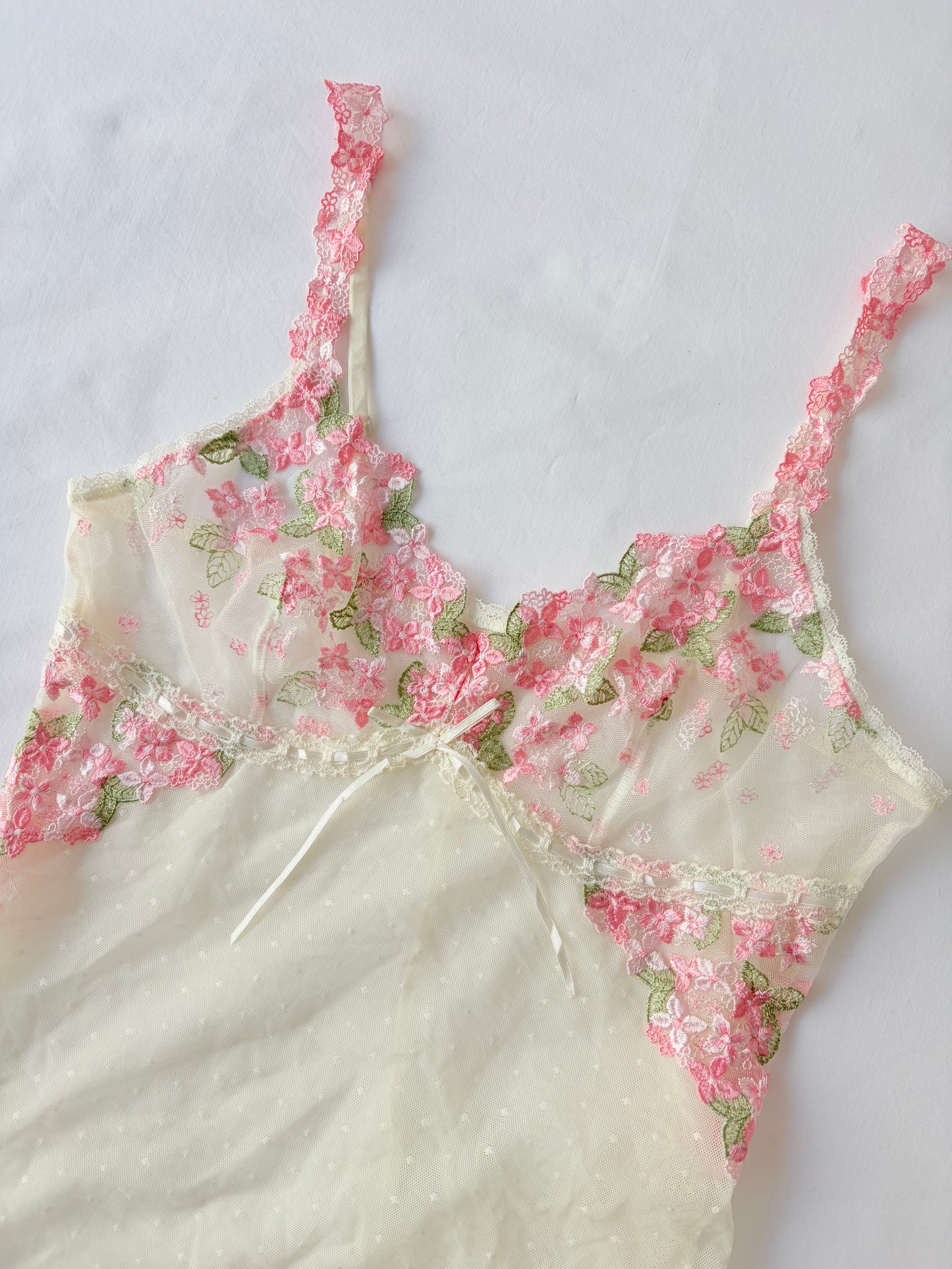 00’s Triumph floral cami | Size medium