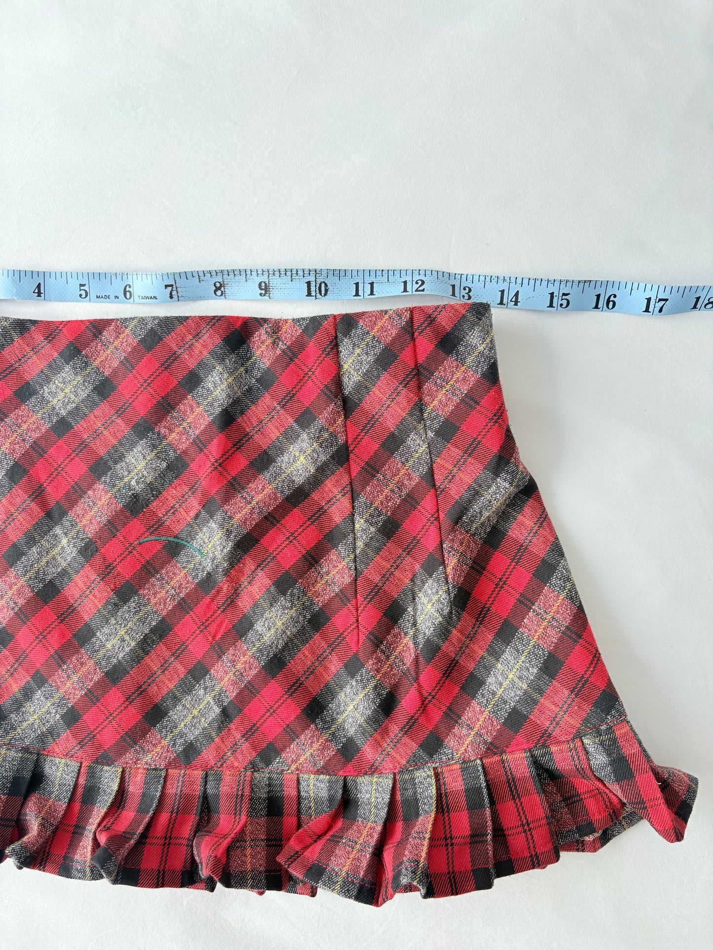 00’s Italian red plaid skirt | Size 6