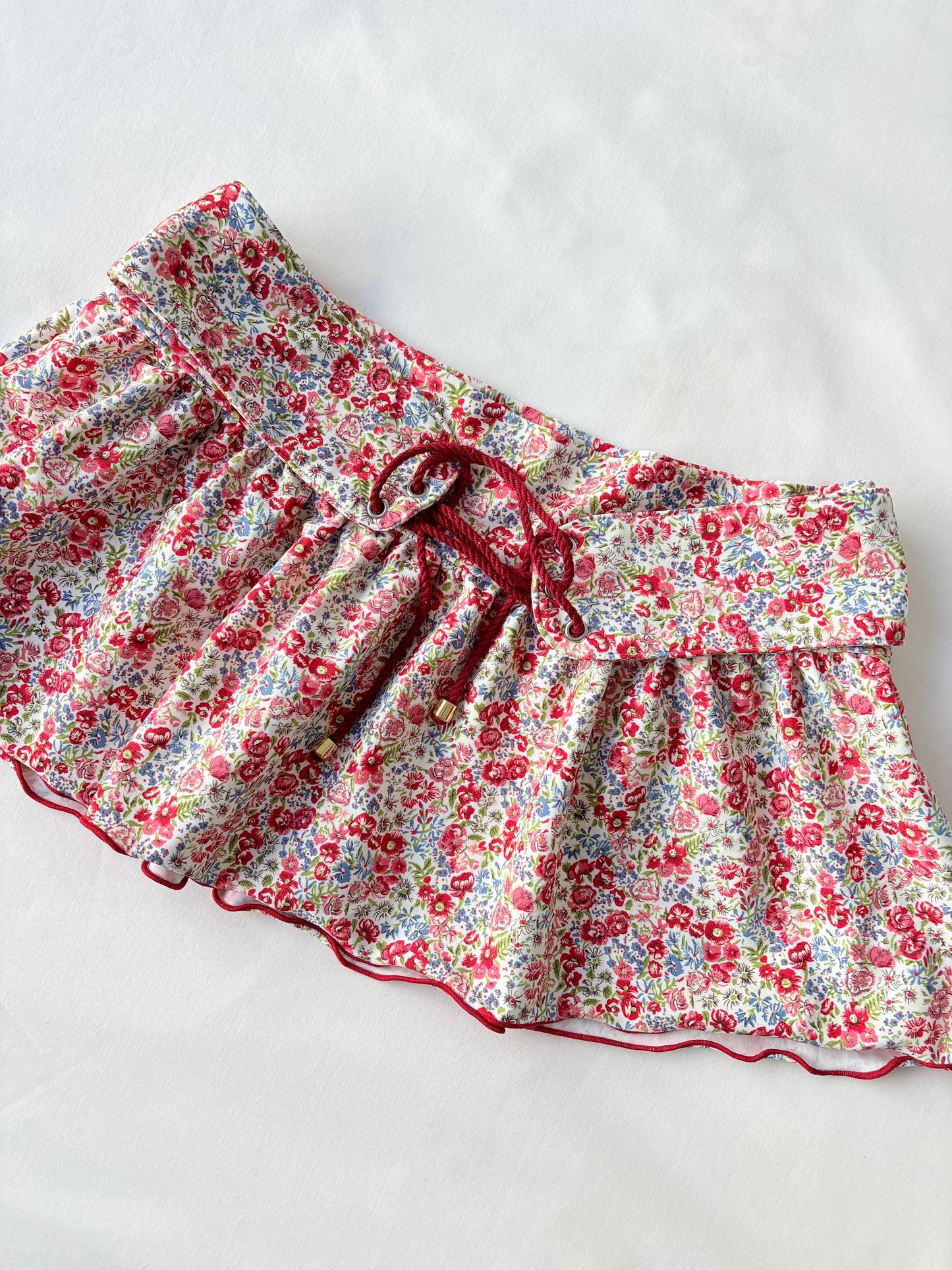 00’s Japanese floral mini skirt | Size 6-8
