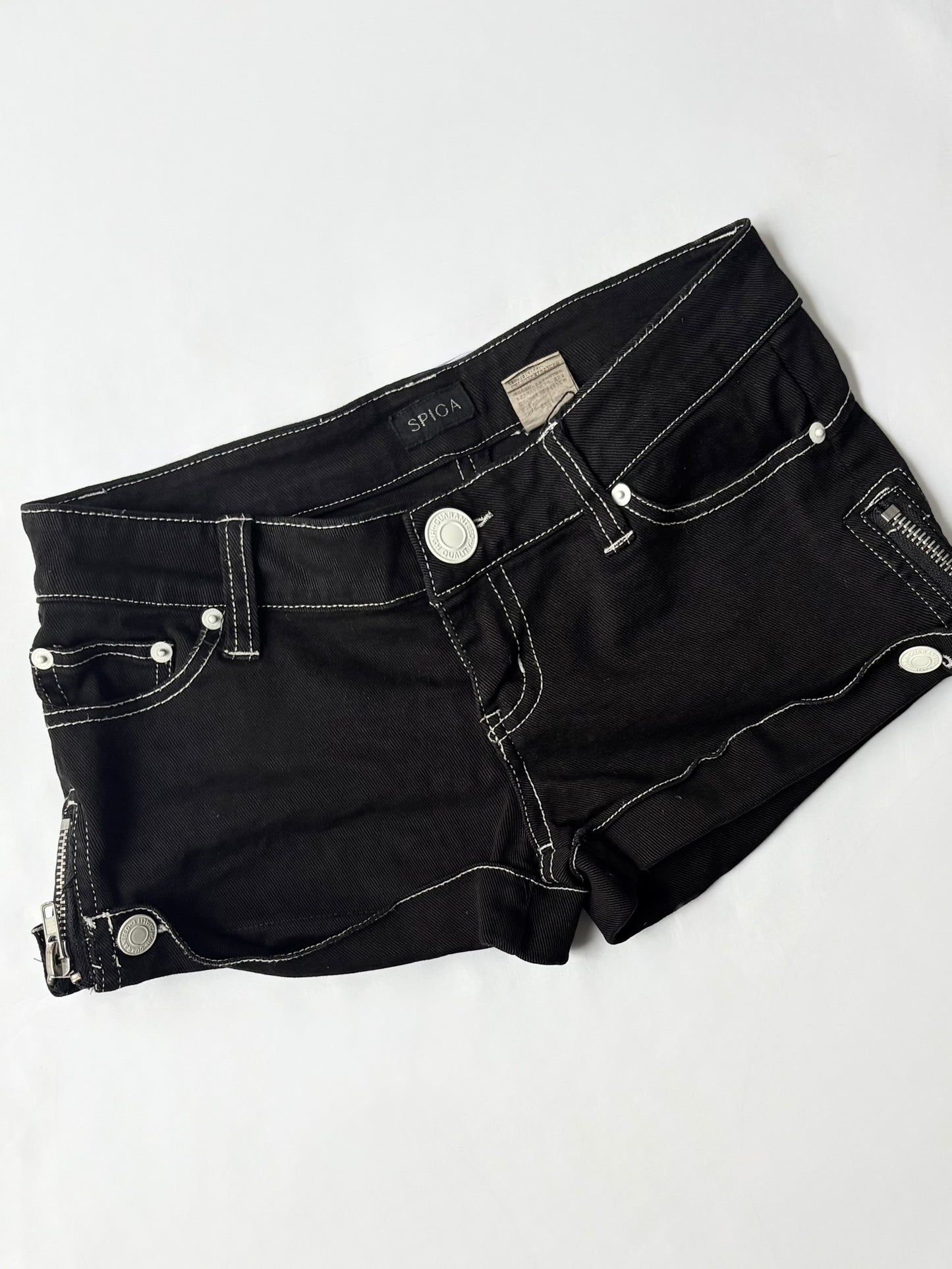 00’s Spica low rise black shorts | Size 10
