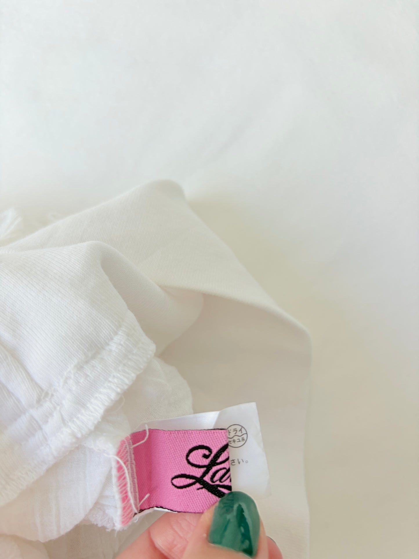 00’s White ruffle mini skirt | Size 8-10