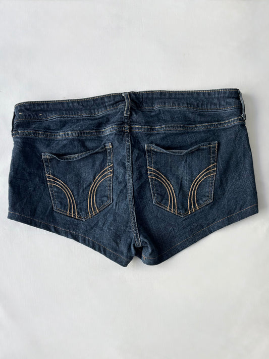 00’s Dark denim Hollister embroidered shorts | Size 12
