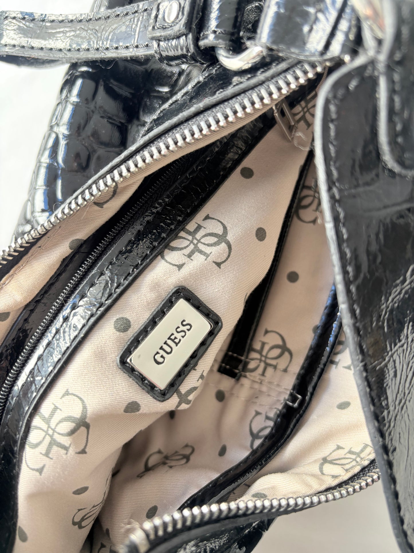00’s Guess glossy croc shoulder bag