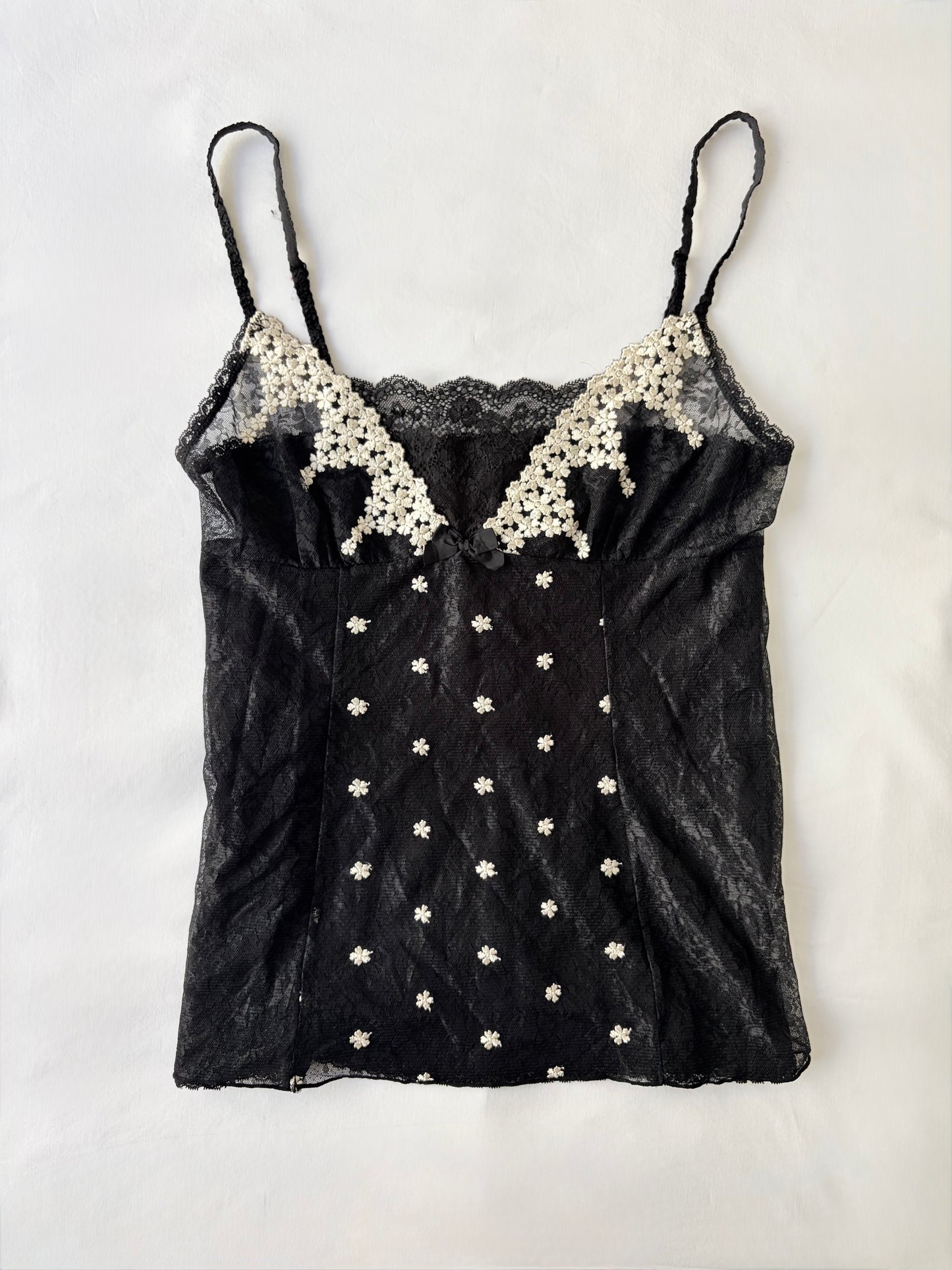 00’s Triumph embroidered cami | Size 12