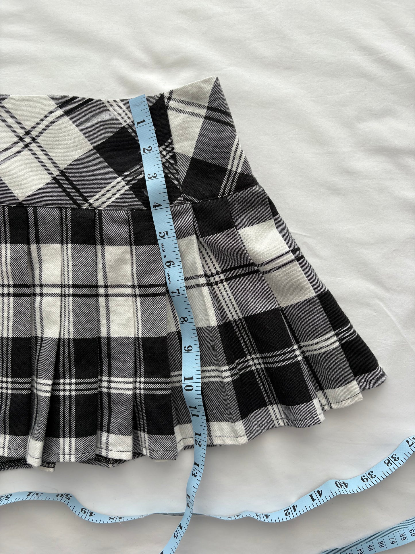 00’s Plaid mini skirt | Size 6