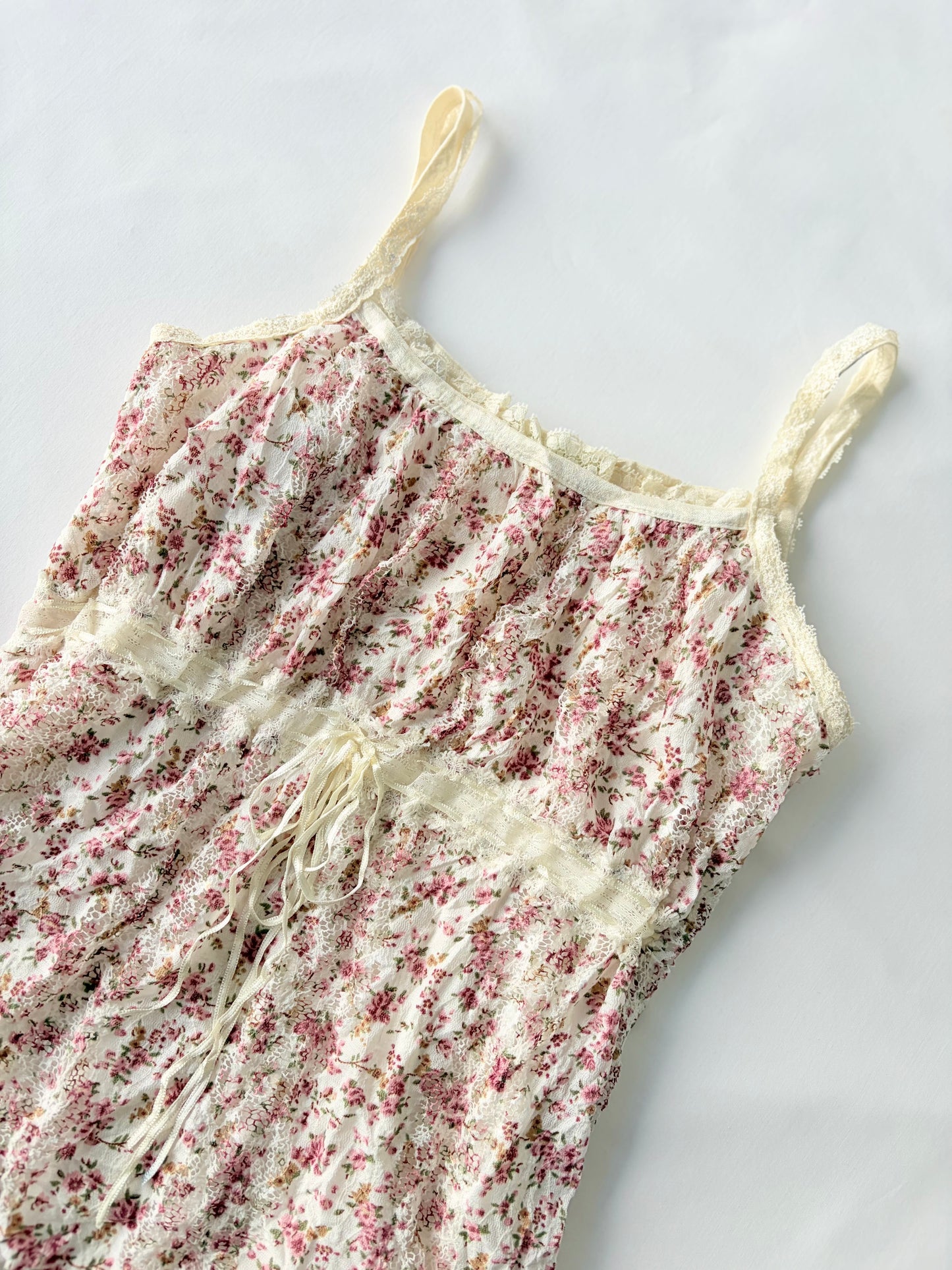 00’s Ditsy floral milkmaid top | Size  8-10