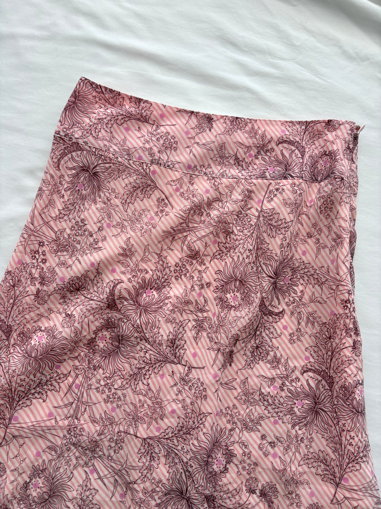 00’s Pink asymmetrical midi skirt | Size 8