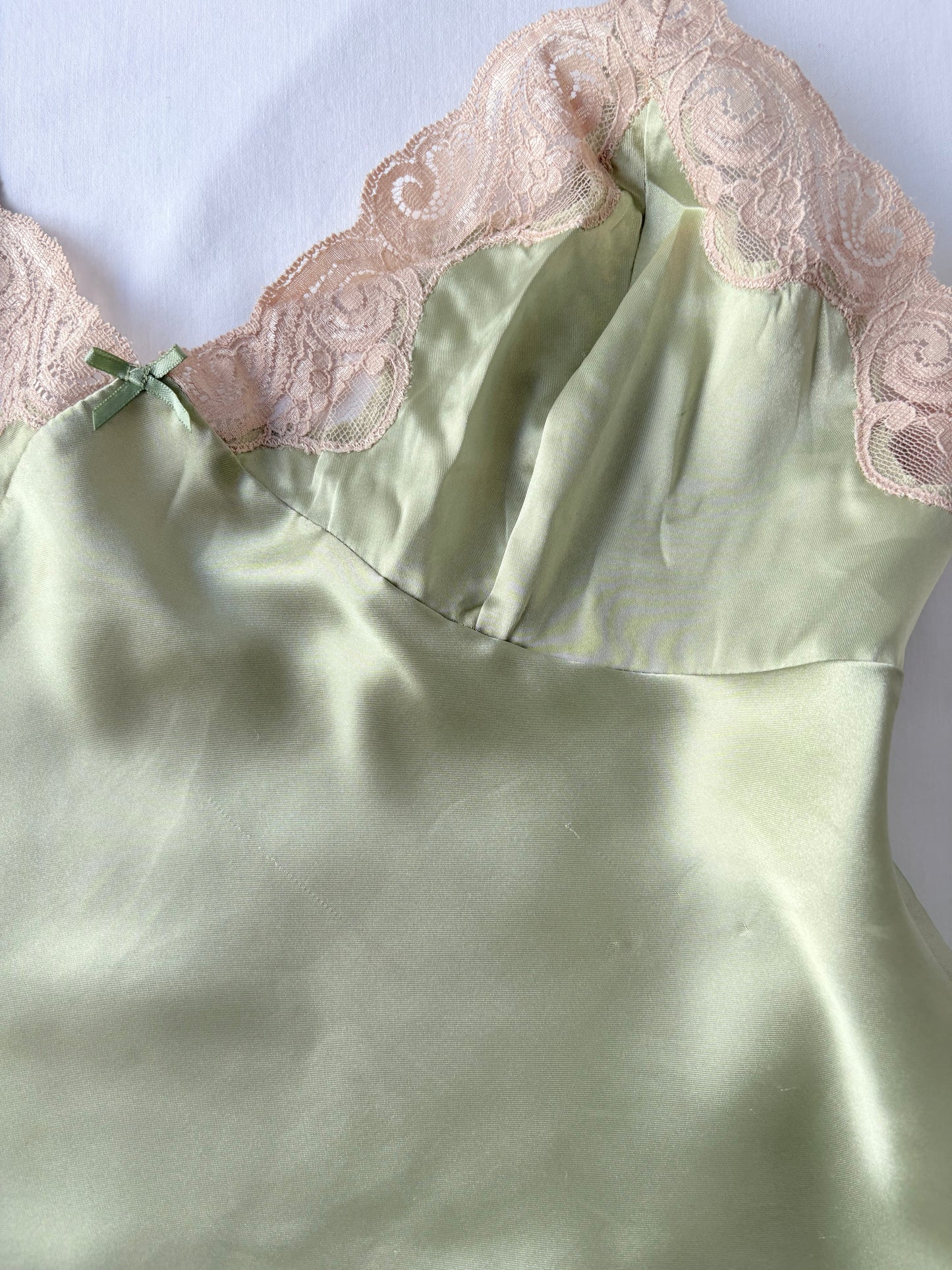 Green lace cropped cami | Size small