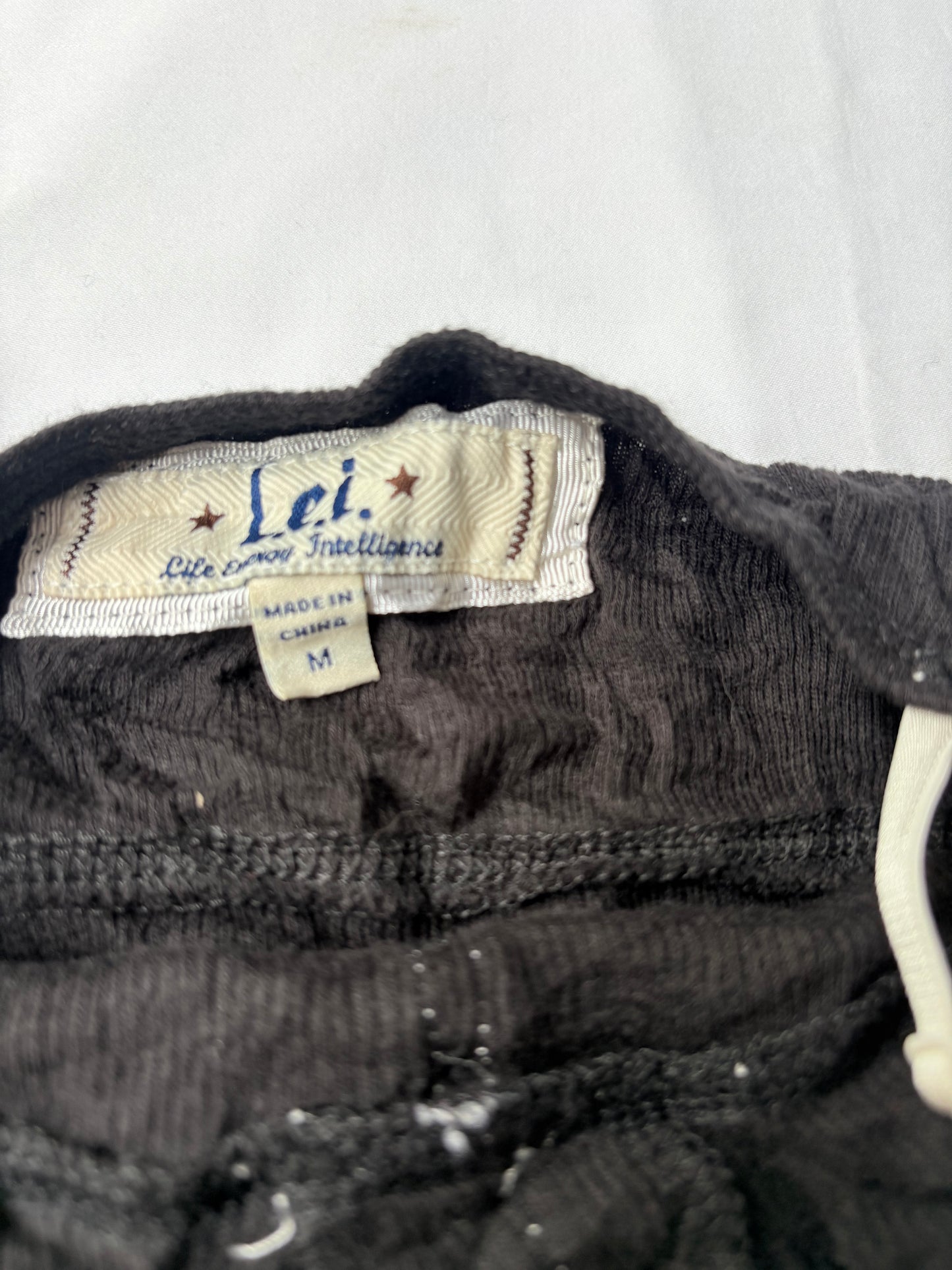 00’s Lei lace trim tank | Size 8
