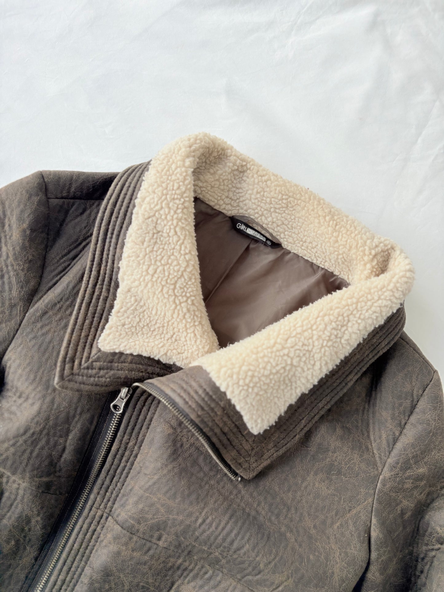 00’s Sherpa brown jacket | Size medium
