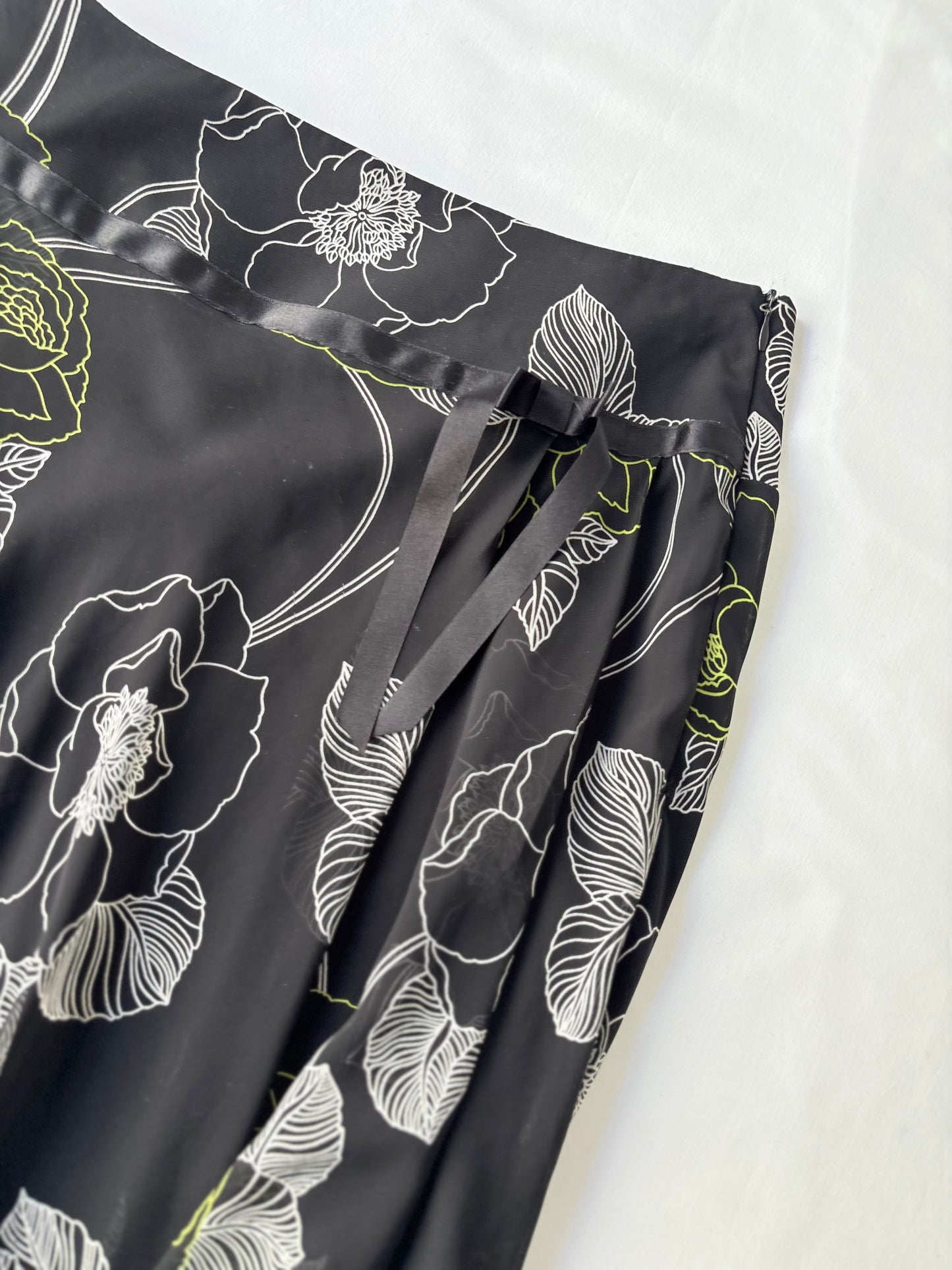 00’s Stax floral midi skirt | Size 10