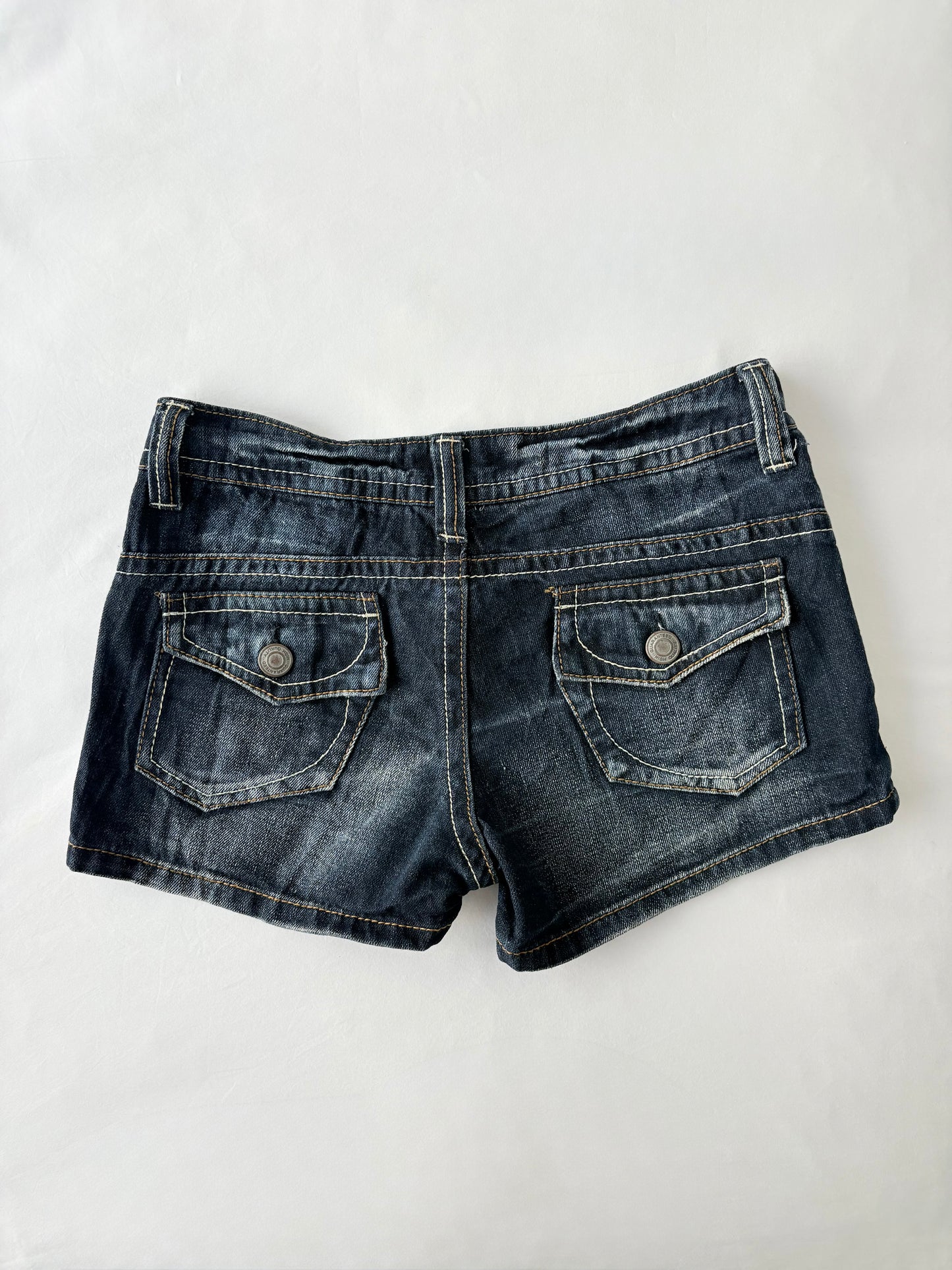 00’s Daily Topics denim shorts | Size 10