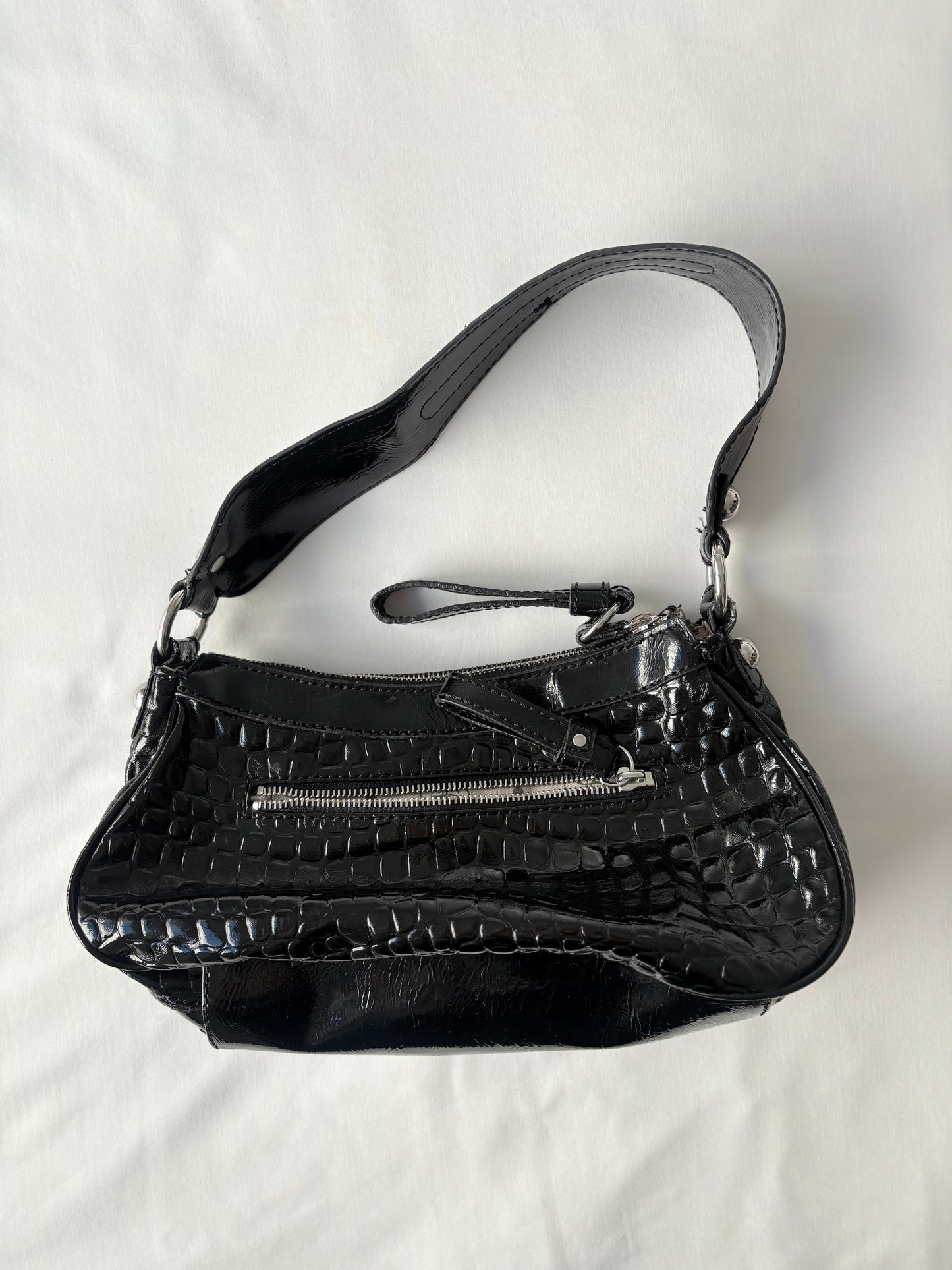 00’s Guess glossy croc shoulder bag