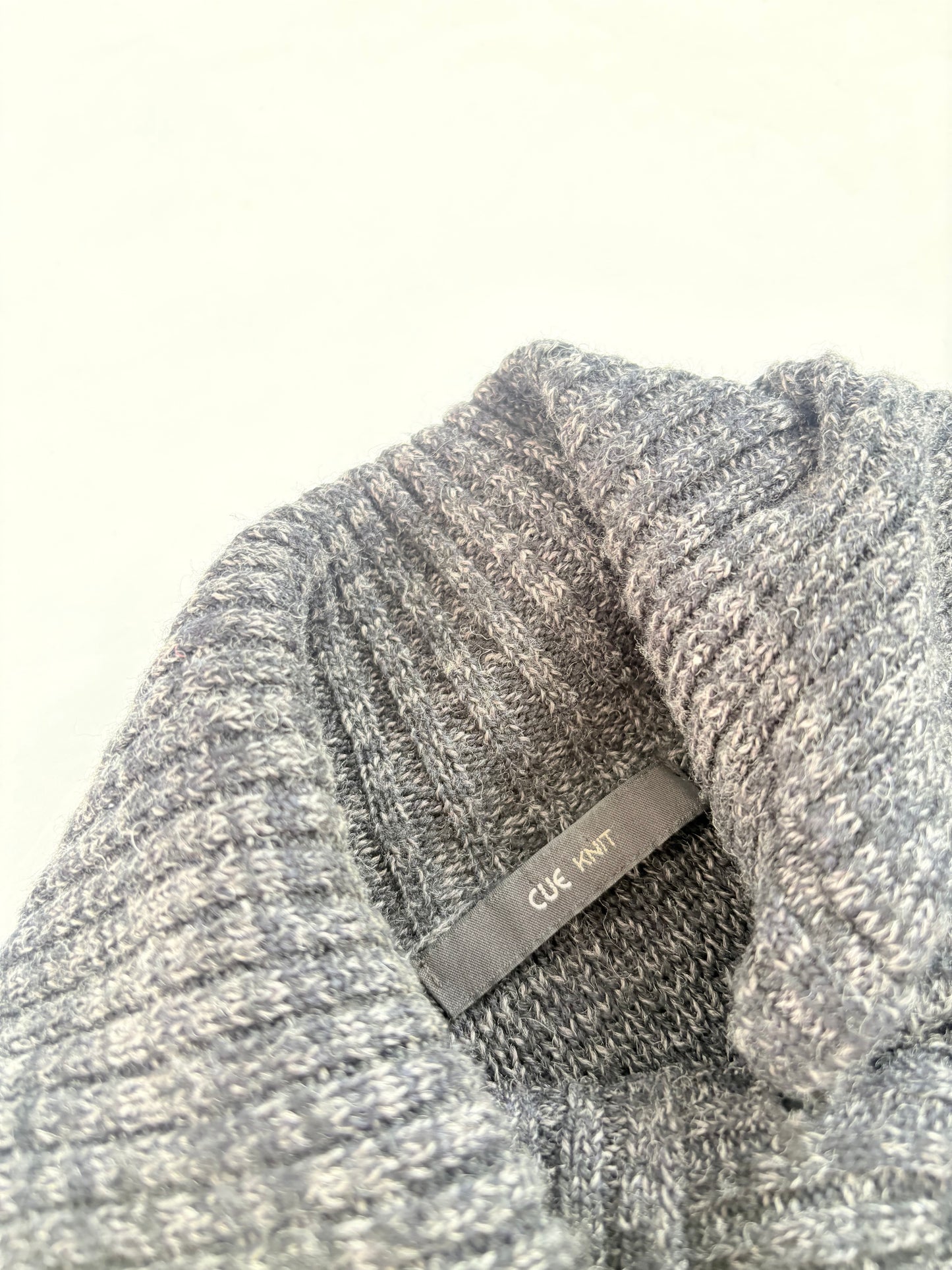 00’s Cue grey knit jumper | Size small
