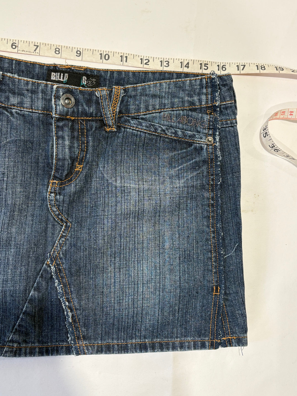 00’s Billabong denim mini skirt | Size 12