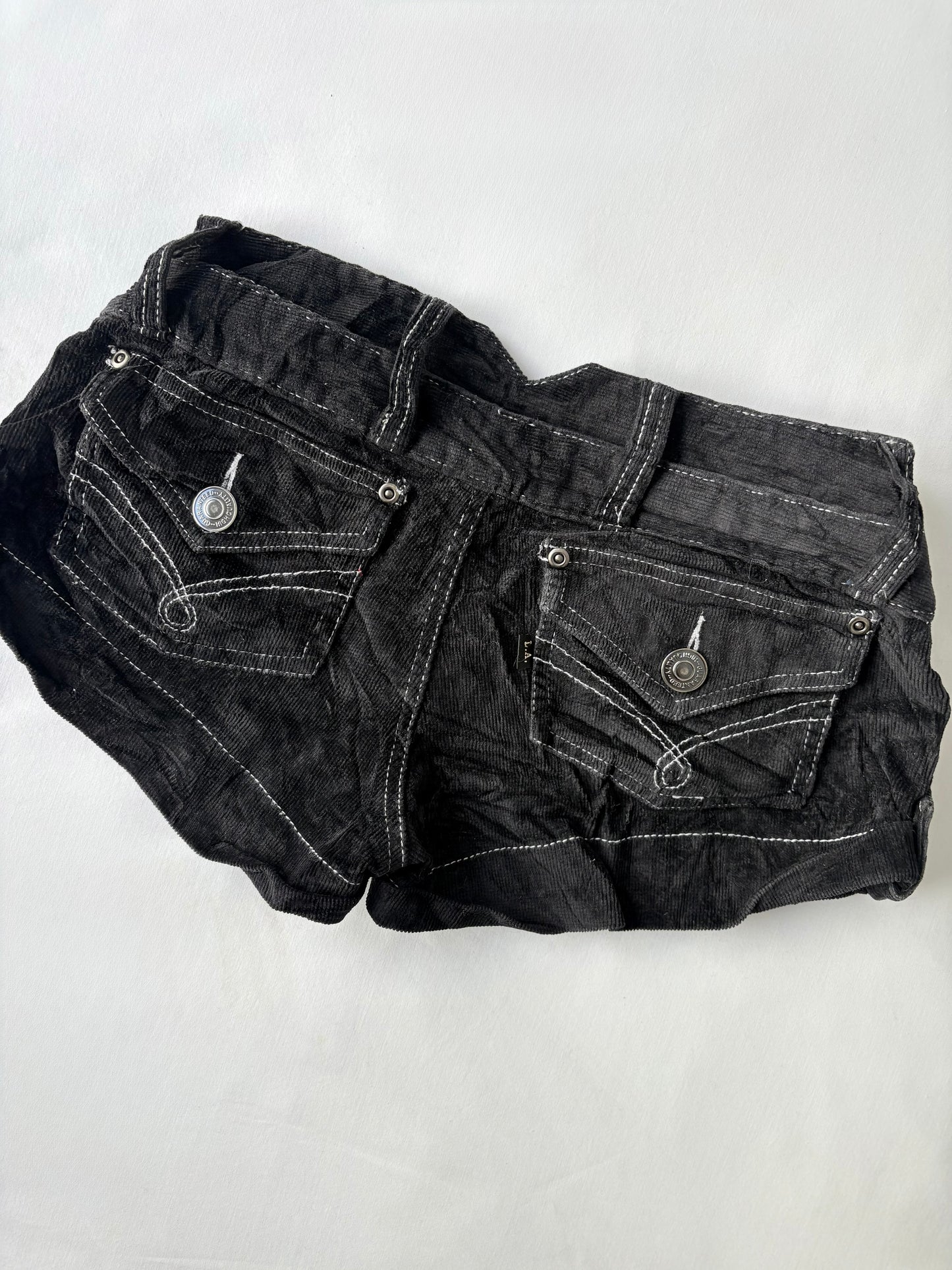 00’s LA cord low rise shorts | Size 8